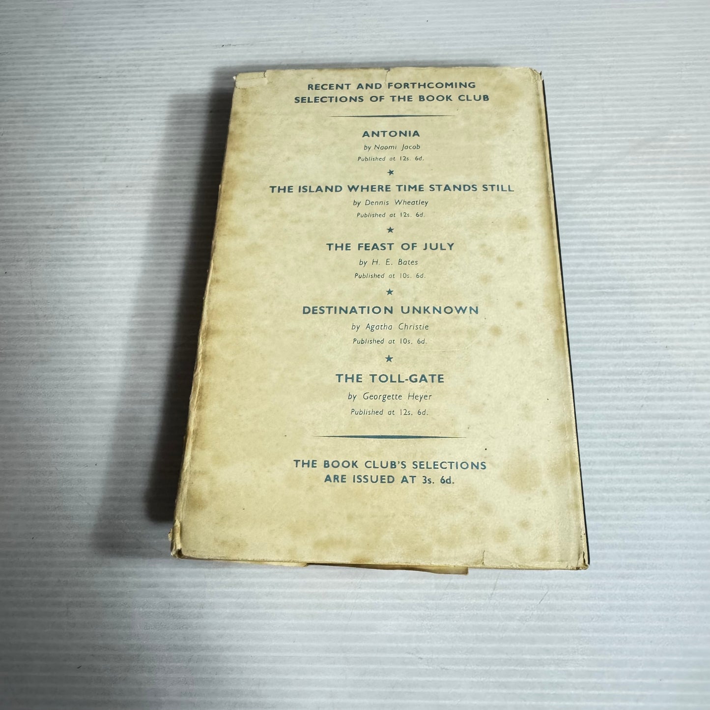 The Captain's Table - Richard Gordon (Vintage 1955 First Edition)