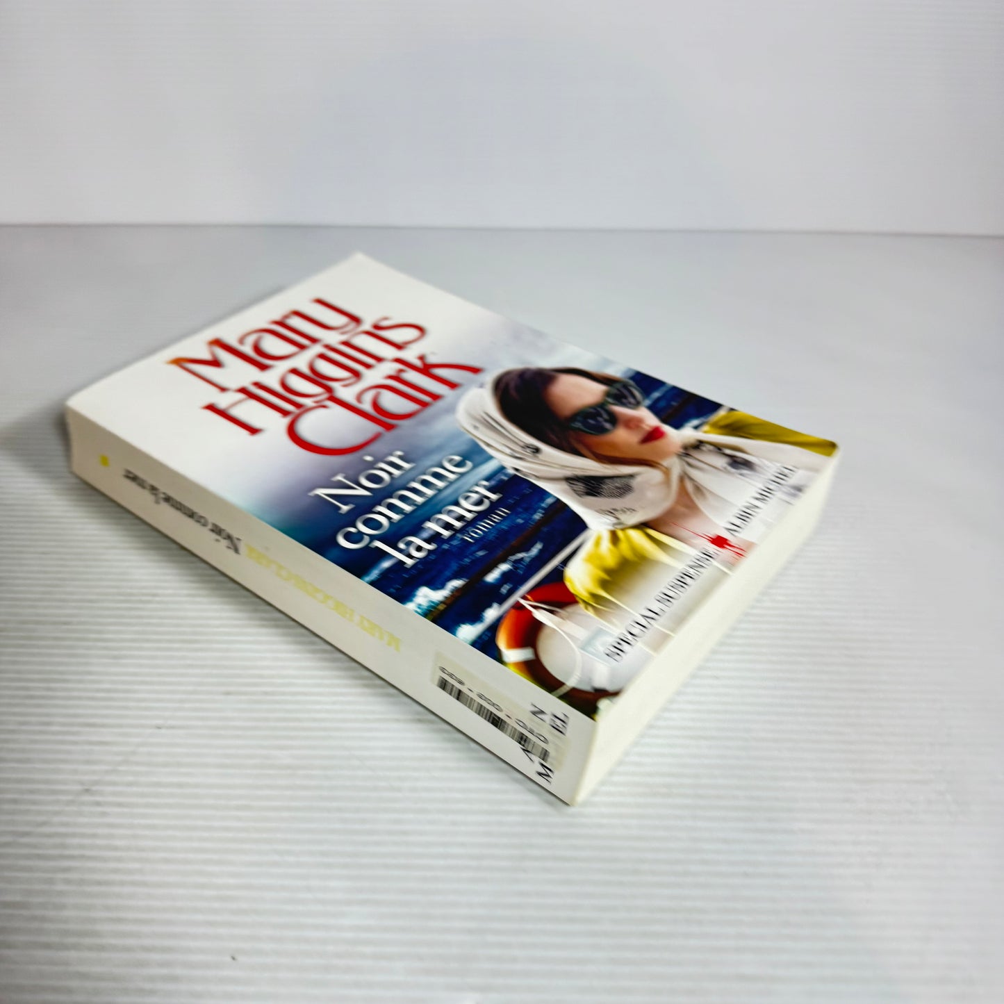 Noir Comme La Mer/Black As The Sea - Mary Higgins Clark French Language