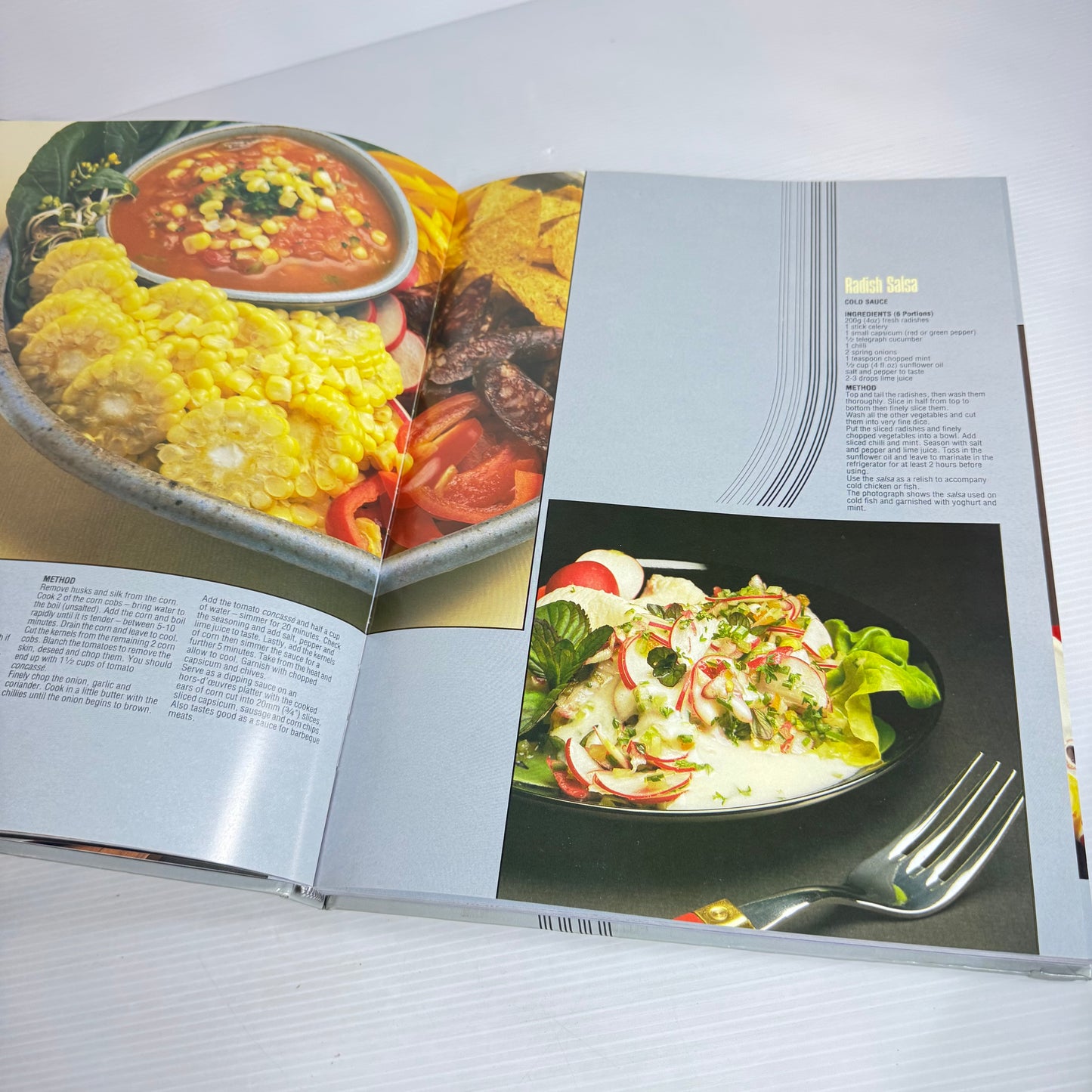 Fabulous Food For All Seasons : New Zealand's Finest Cuisine (Vintage 1985)