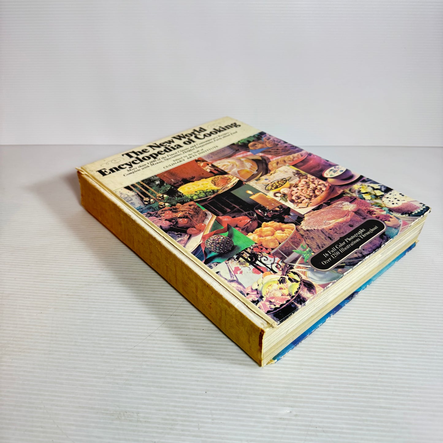 The New World Encyclopaedia of Cooking - Edited by the Staff of Culinary Arts Institute (Vintage 1972)