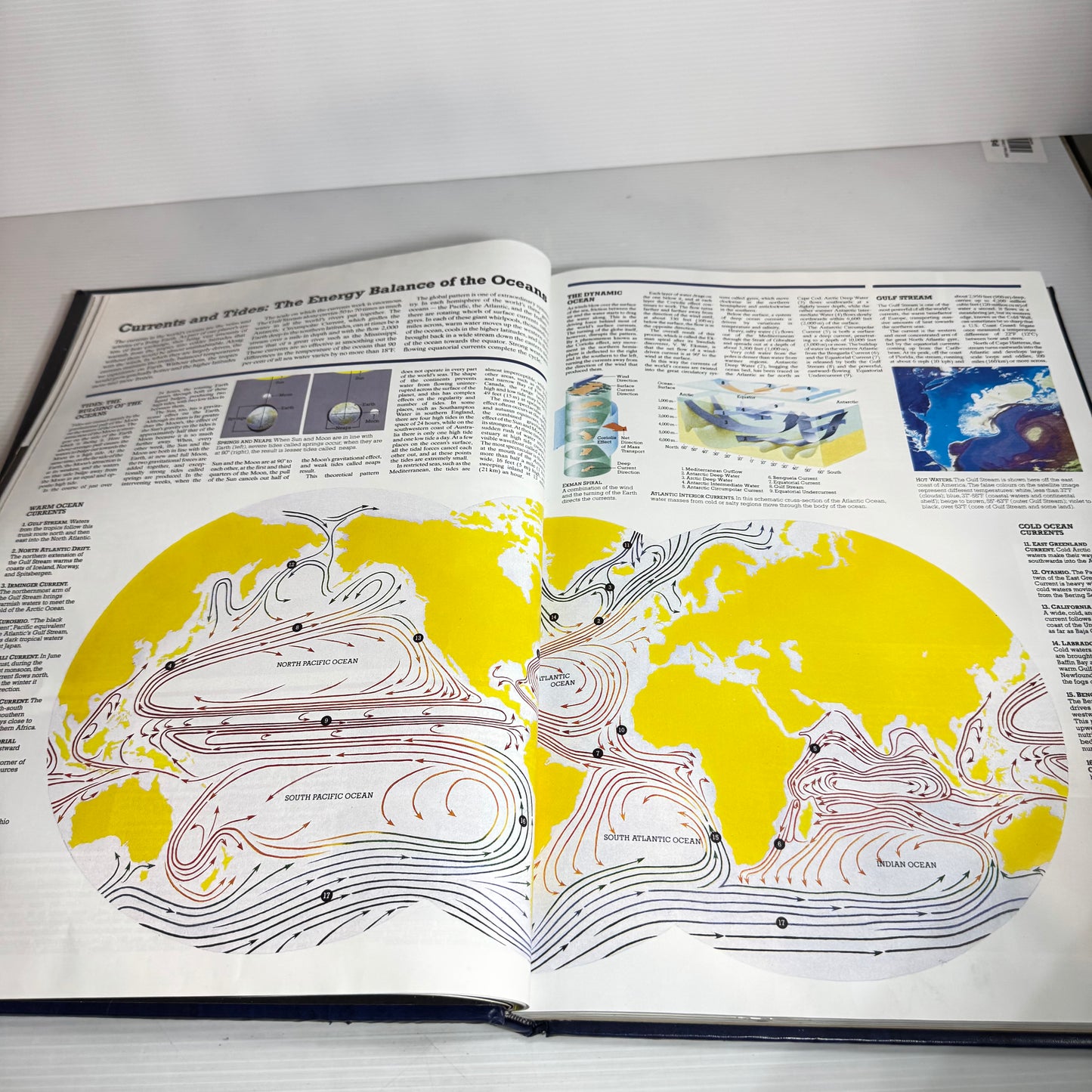Atlas of the World - Reader's Digest (Vintage 1989)