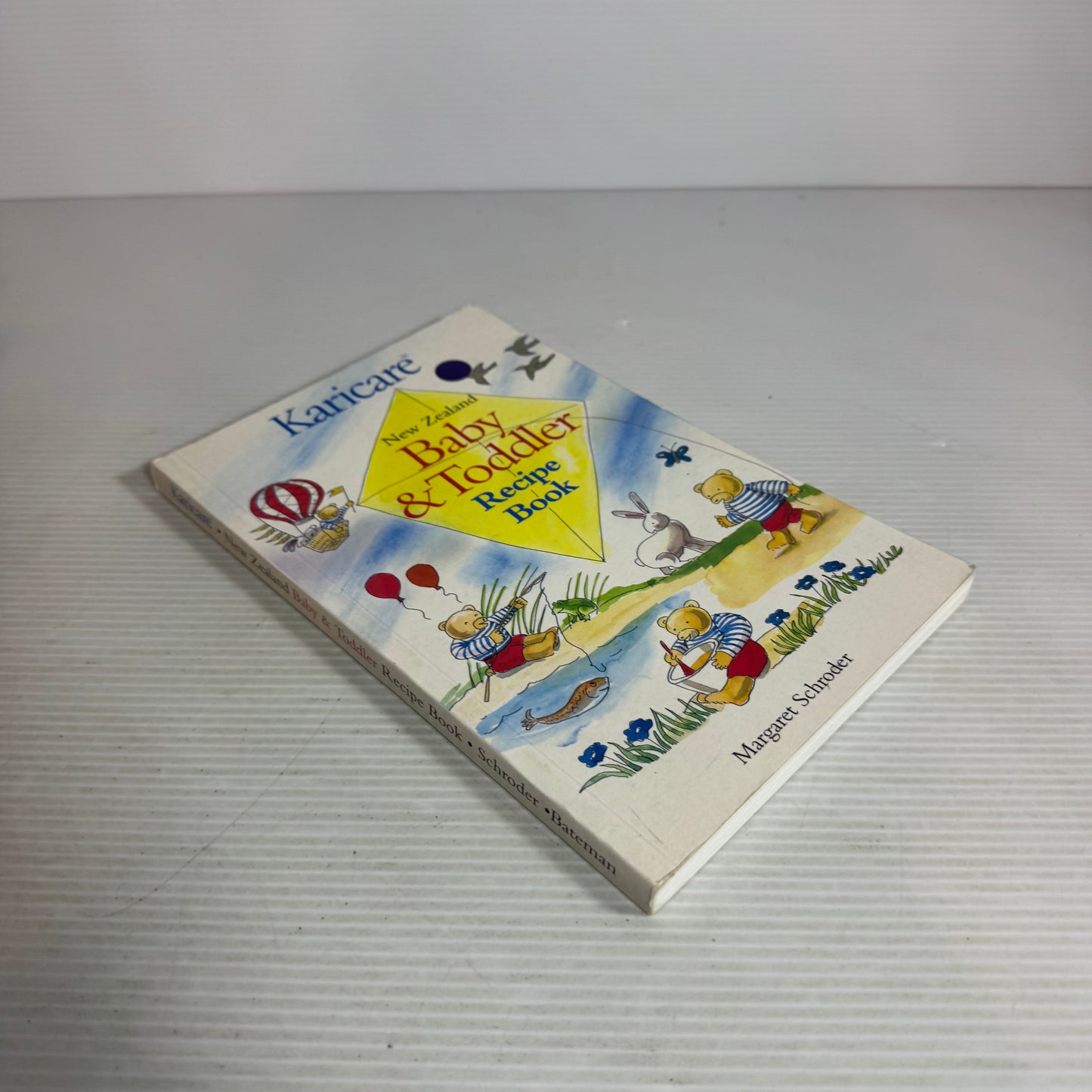 New Zealand Baby & Toddler Recipe Book - Margaret Schroder Karicare