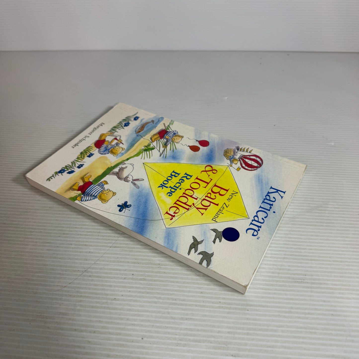 New Zealand Baby & Toddler Recipe Book - Margaret Schroder Karicare