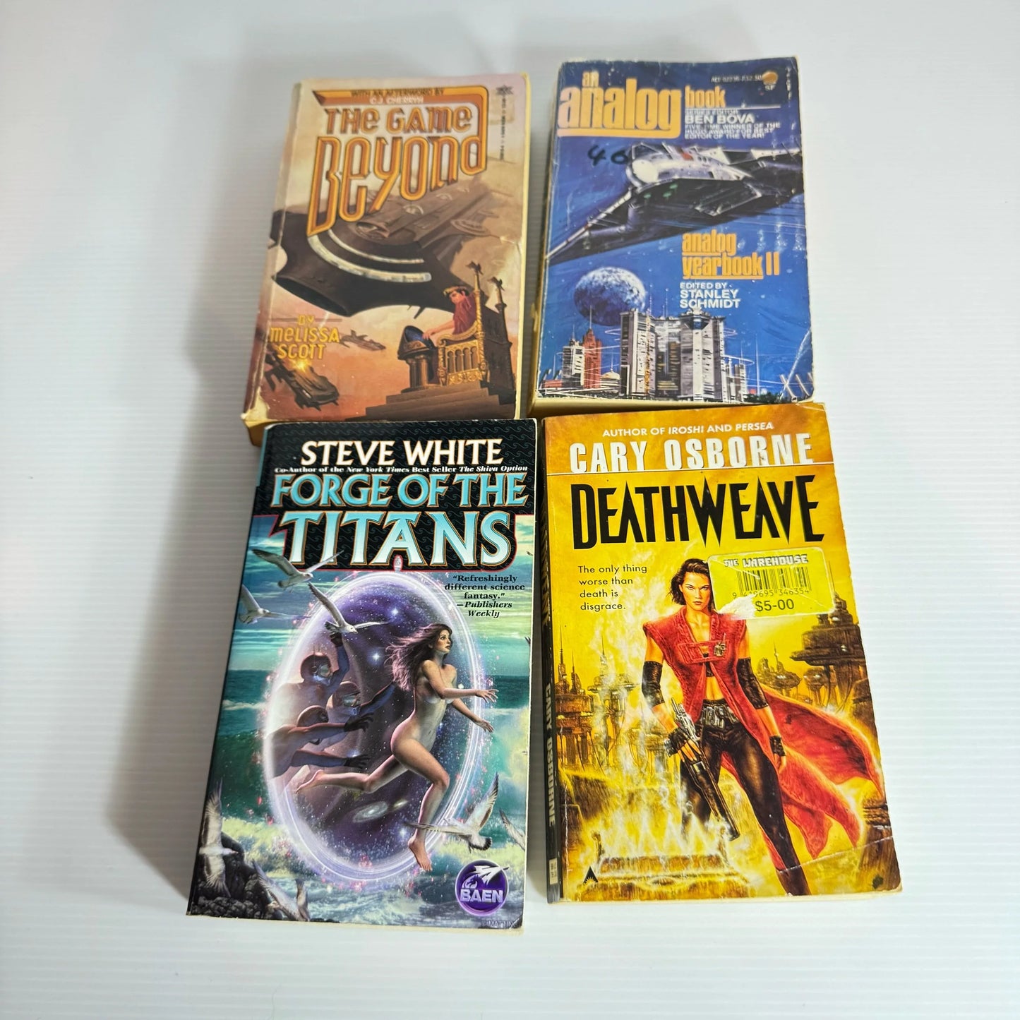Science Fiction Vintage Book Bundle x 4 Books Various Authors (2044)