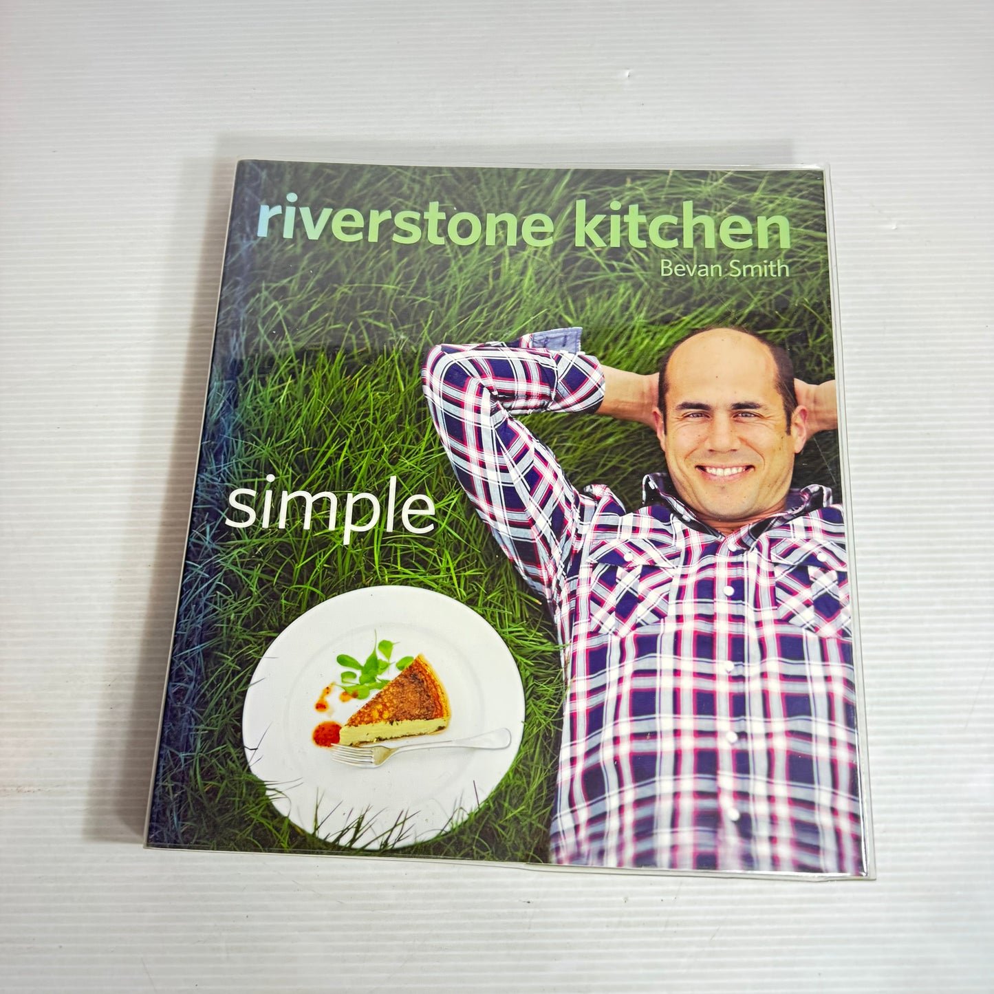 Riverstone Kitchen : Simple - Bevan Smith