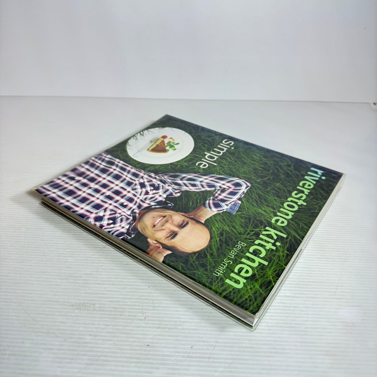 Riverstone Kitchen : Simple - Bevan Smith