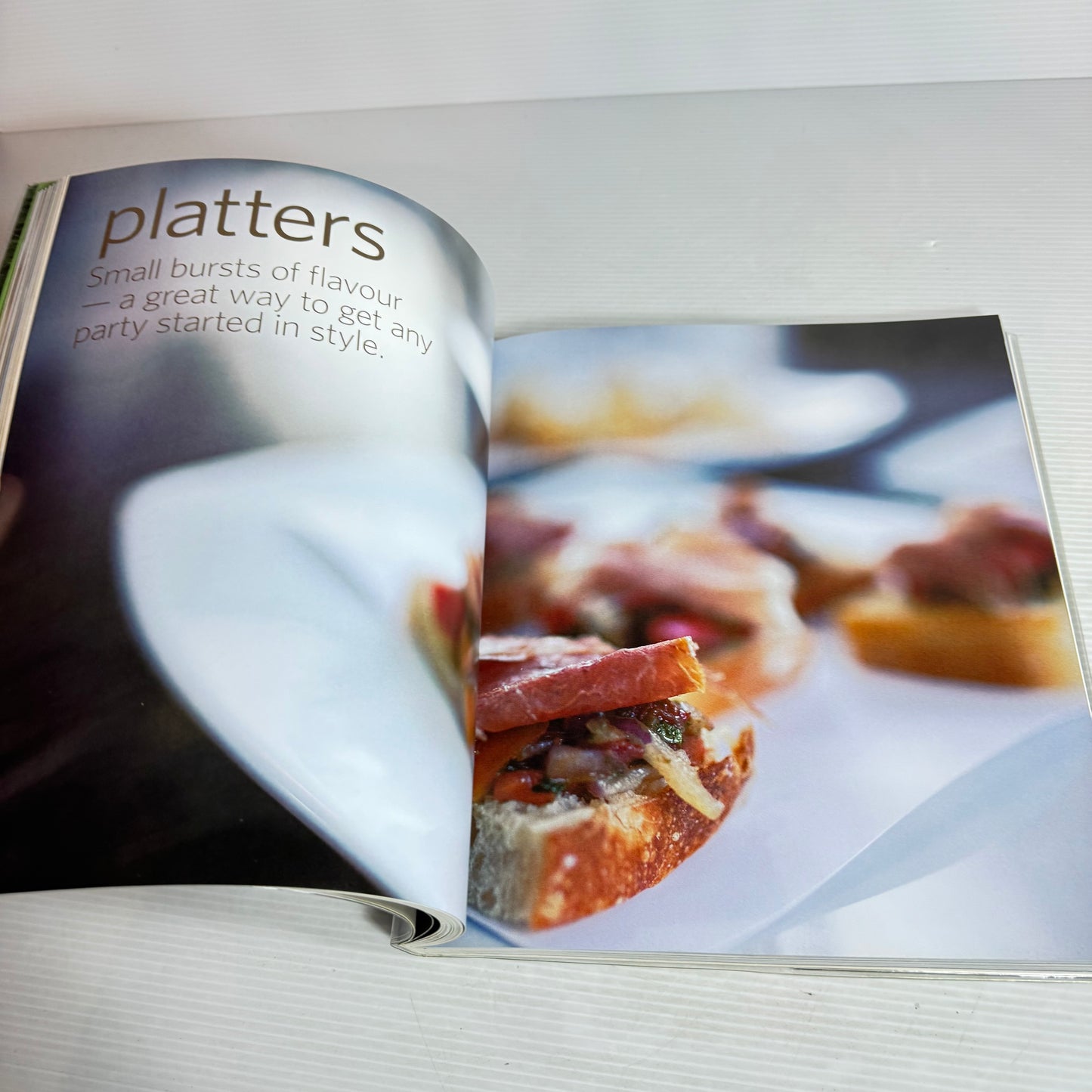 Riverstone Kitchen : Simple - Bevan Smith