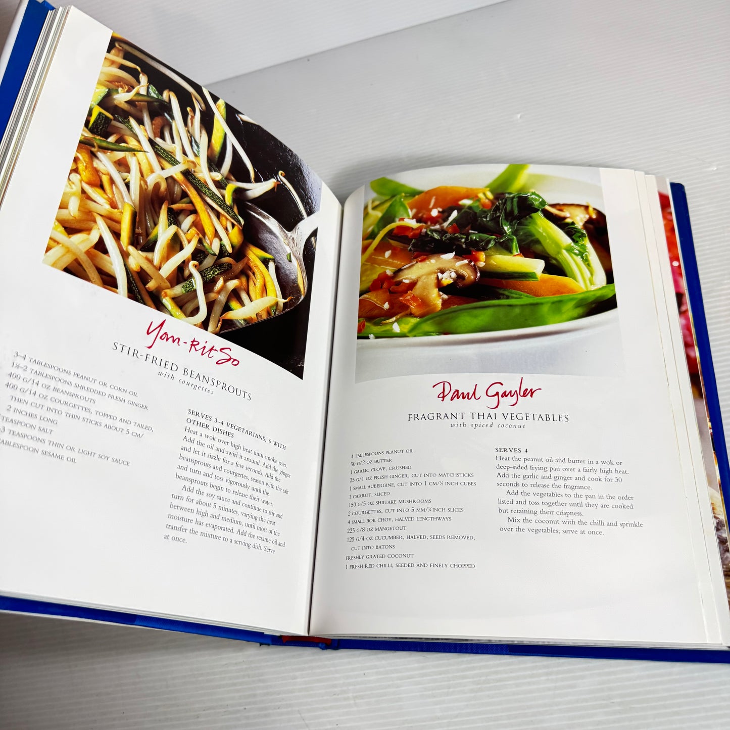 The Complete Chefs : 240 Recipes From the World's Top Chefs and Cookery Writers