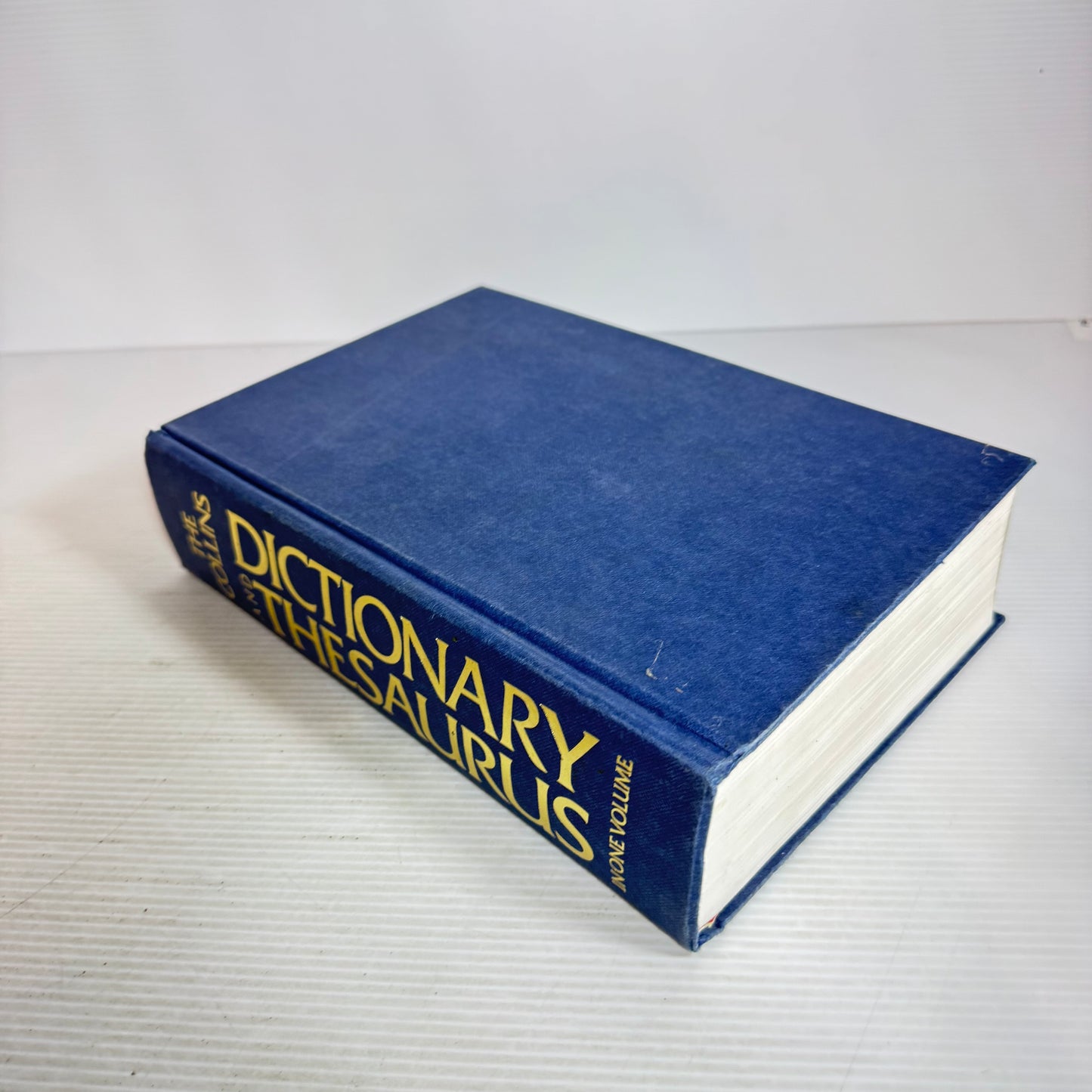 The Collins Dictionary And Thesaurus (In One Volume)