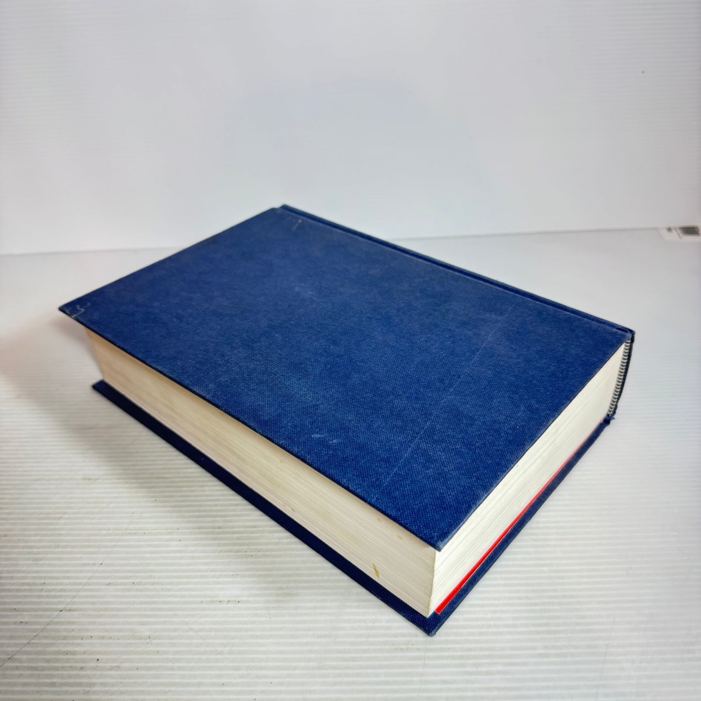 The Collins Dictionary And Thesaurus (In One Volume)