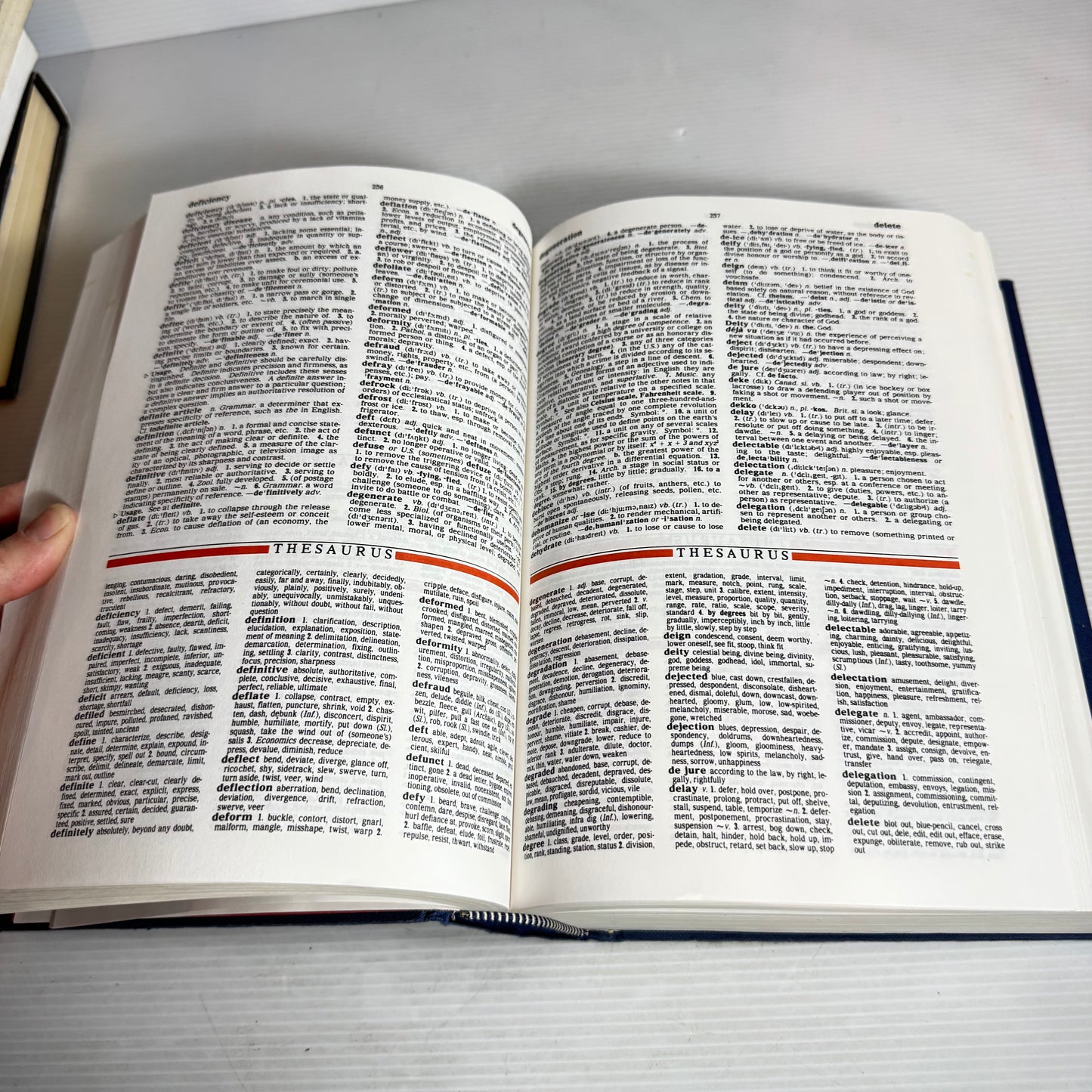 The Collins Dictionary And Thesaurus (In One Volume)