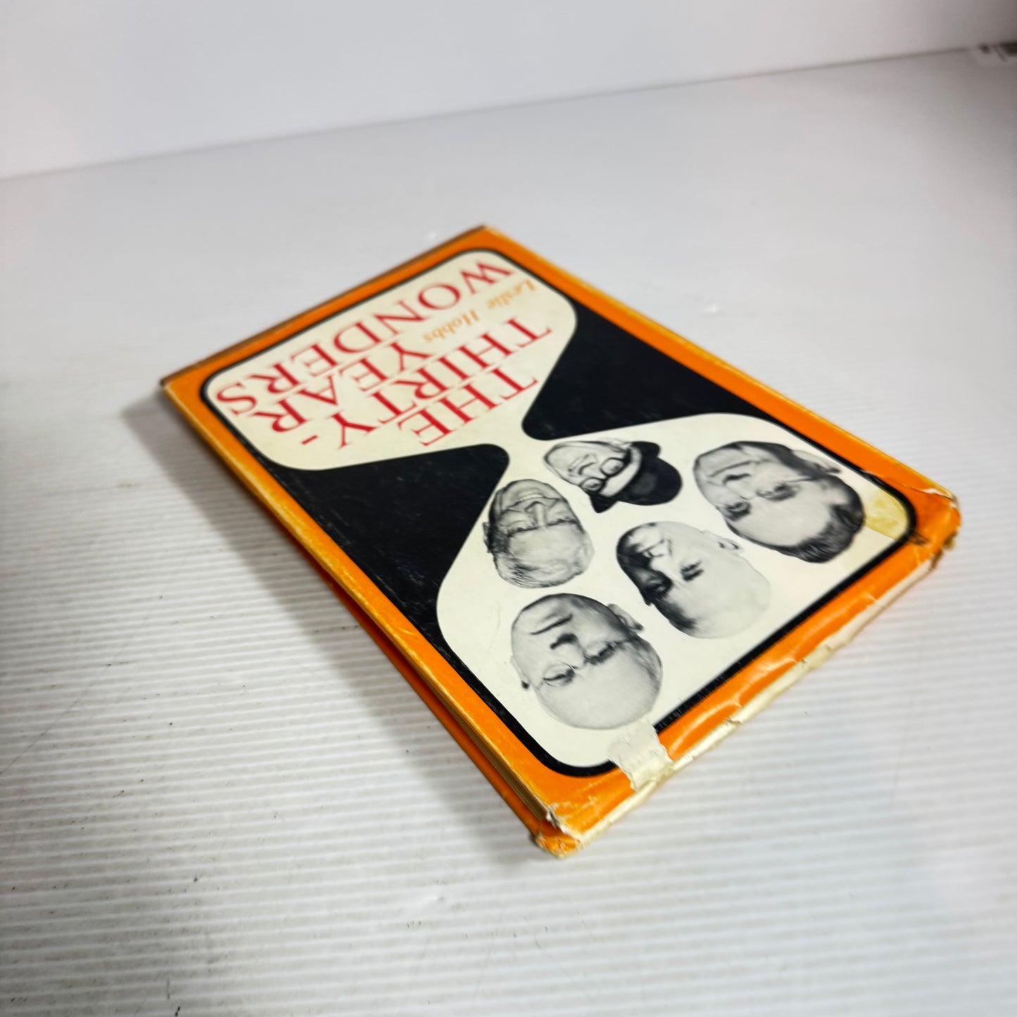 The Thirty-Year Wonders - Leslie Hobbs (Vintage 1967 First Edition)