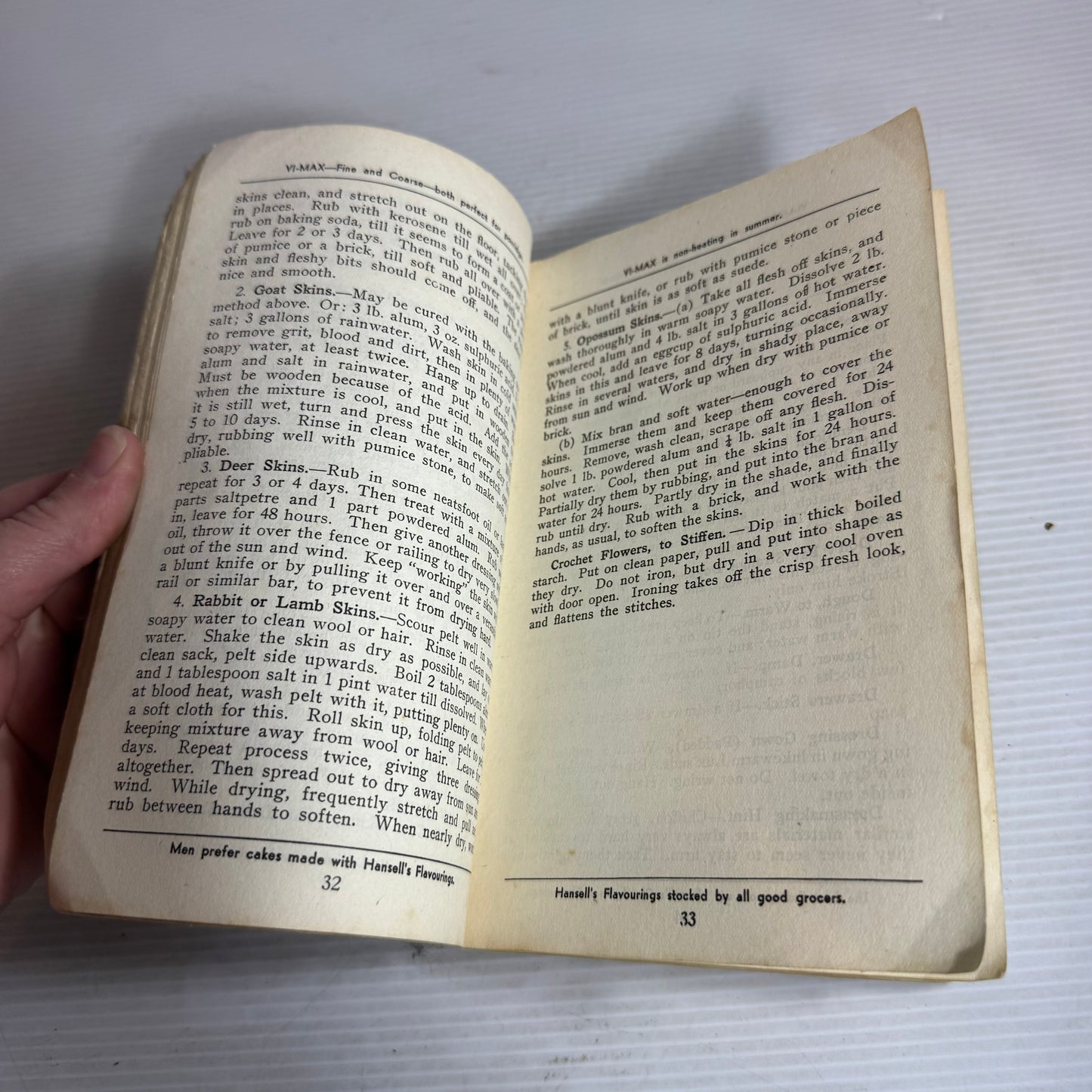 Aunt Daisy's New Book of Handy Hints (Vintage 1951 First Edition)