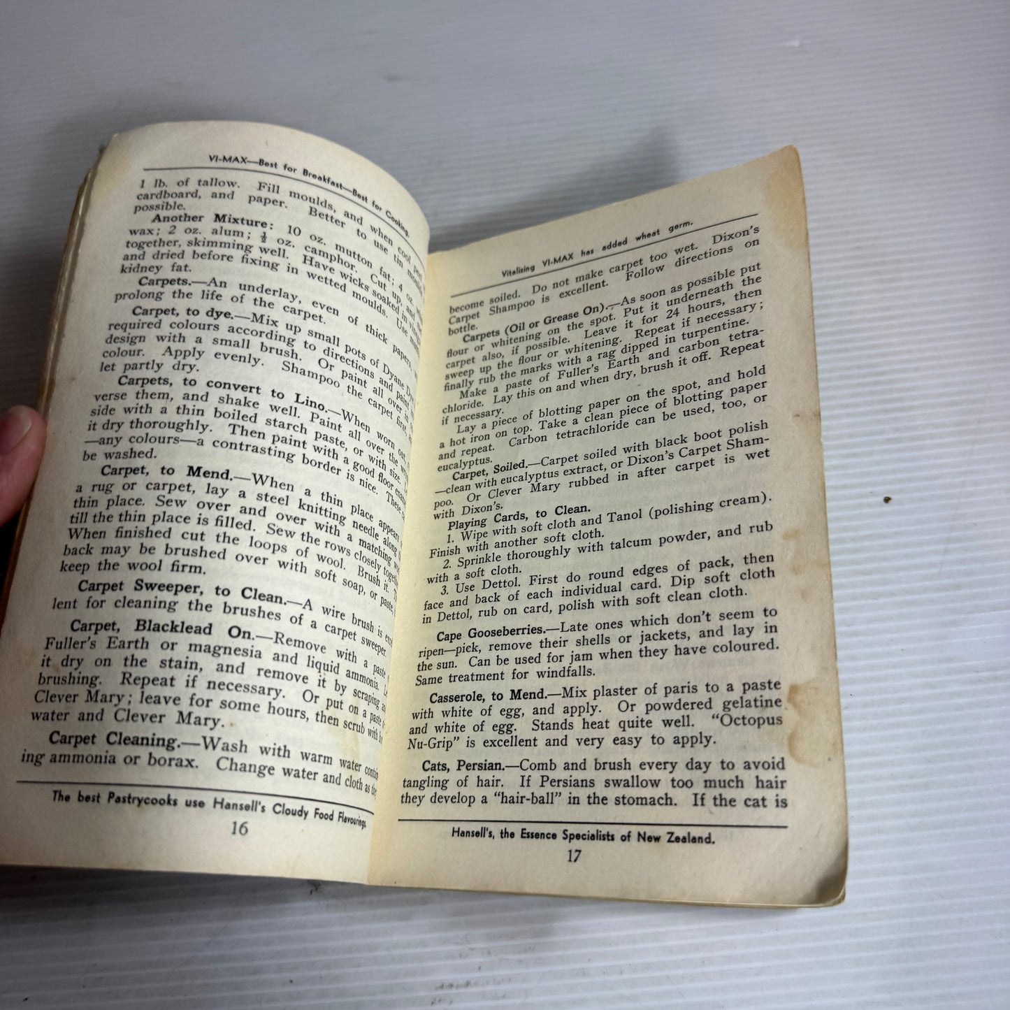 Aunt Daisy's New Book of Handy Hints (Vintage 1951 First Edition)