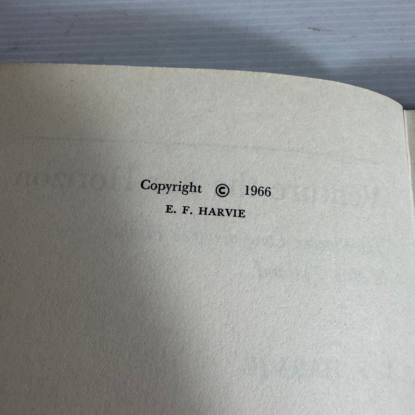 Venture The Far Horizon : Epic Flights by New Zealand's Pioneer Aviators - E. F. Harvie (Vintage 1966 First Edition))