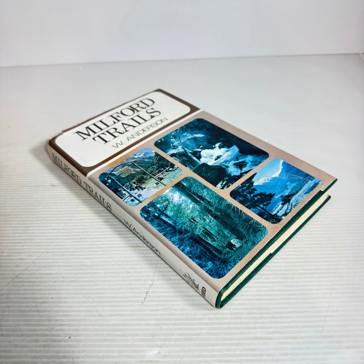 Milford Trails - W. Anderson (Vintage 1971 First Edition)