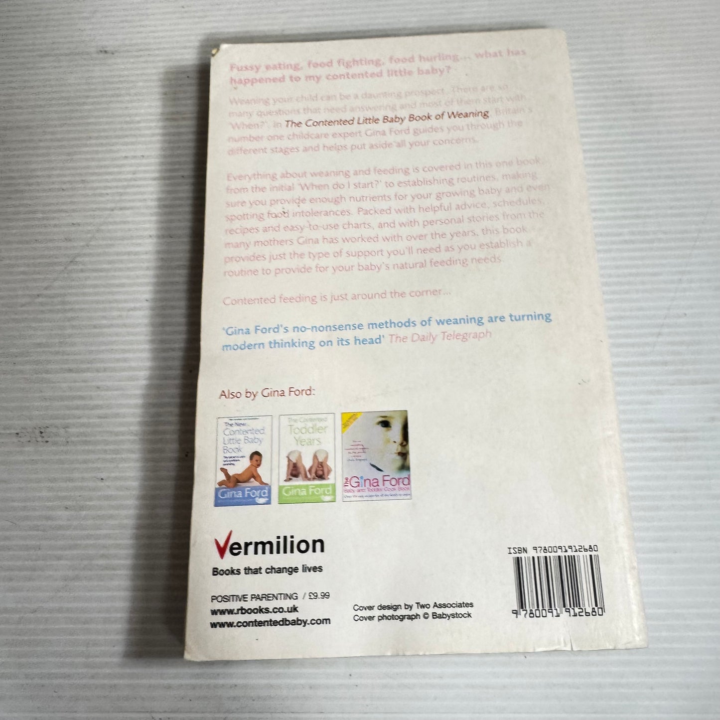 The Contented Little Baby Book of Weaning - Gina Ford (Water Damaged)