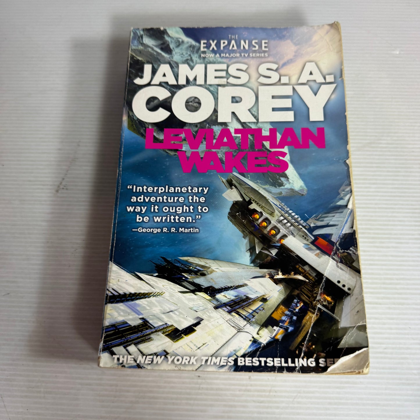 Laviathan Wakes - James S. A. Corey