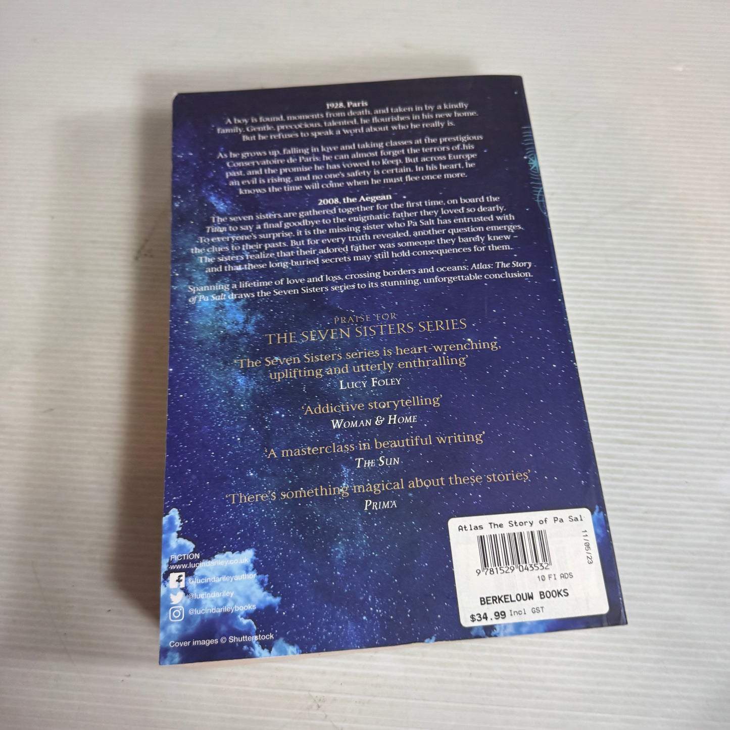Atlas The Story of Pa Salt - Lucinda Riley and Harry Whittaker