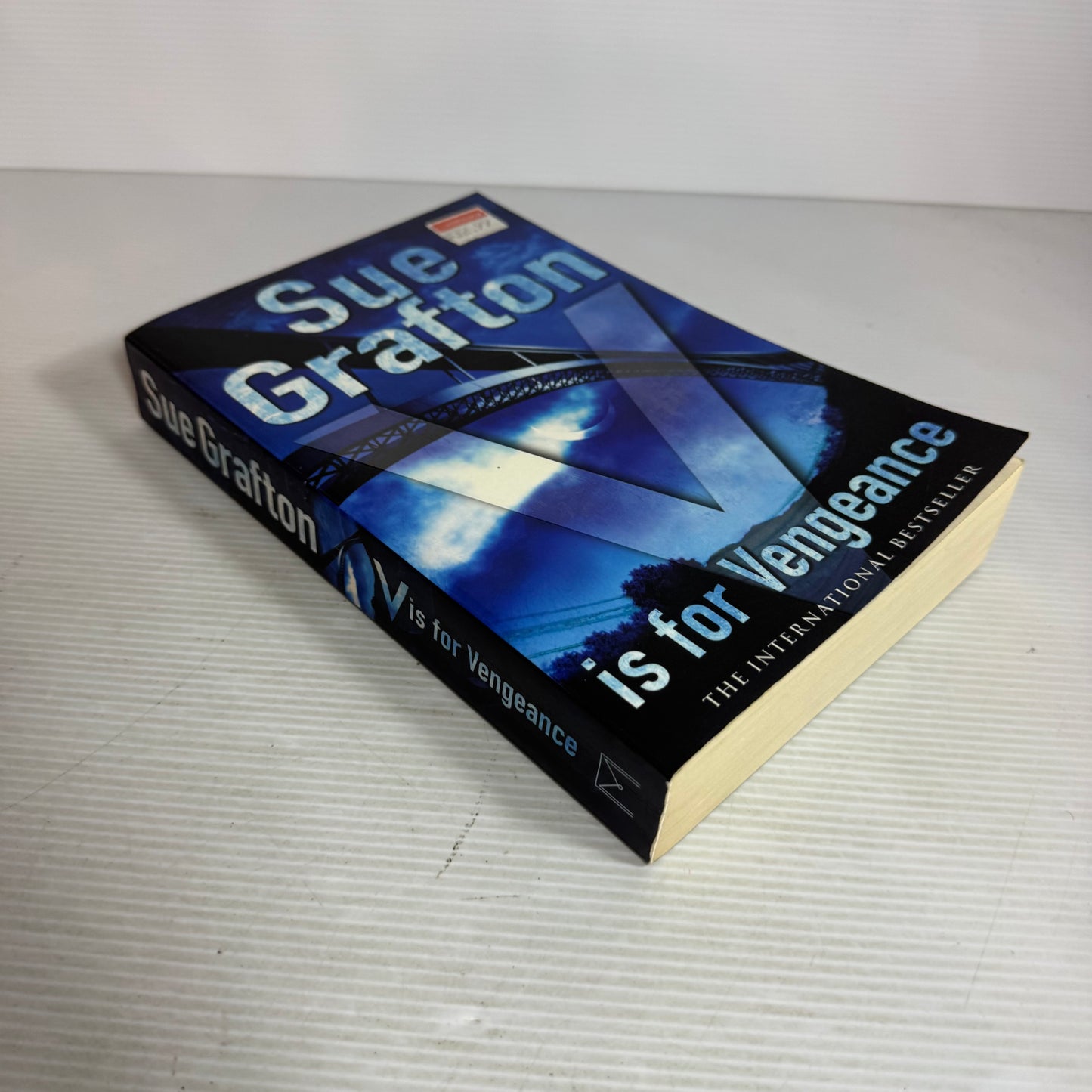 V is for Vengeance - Sue Grafton
