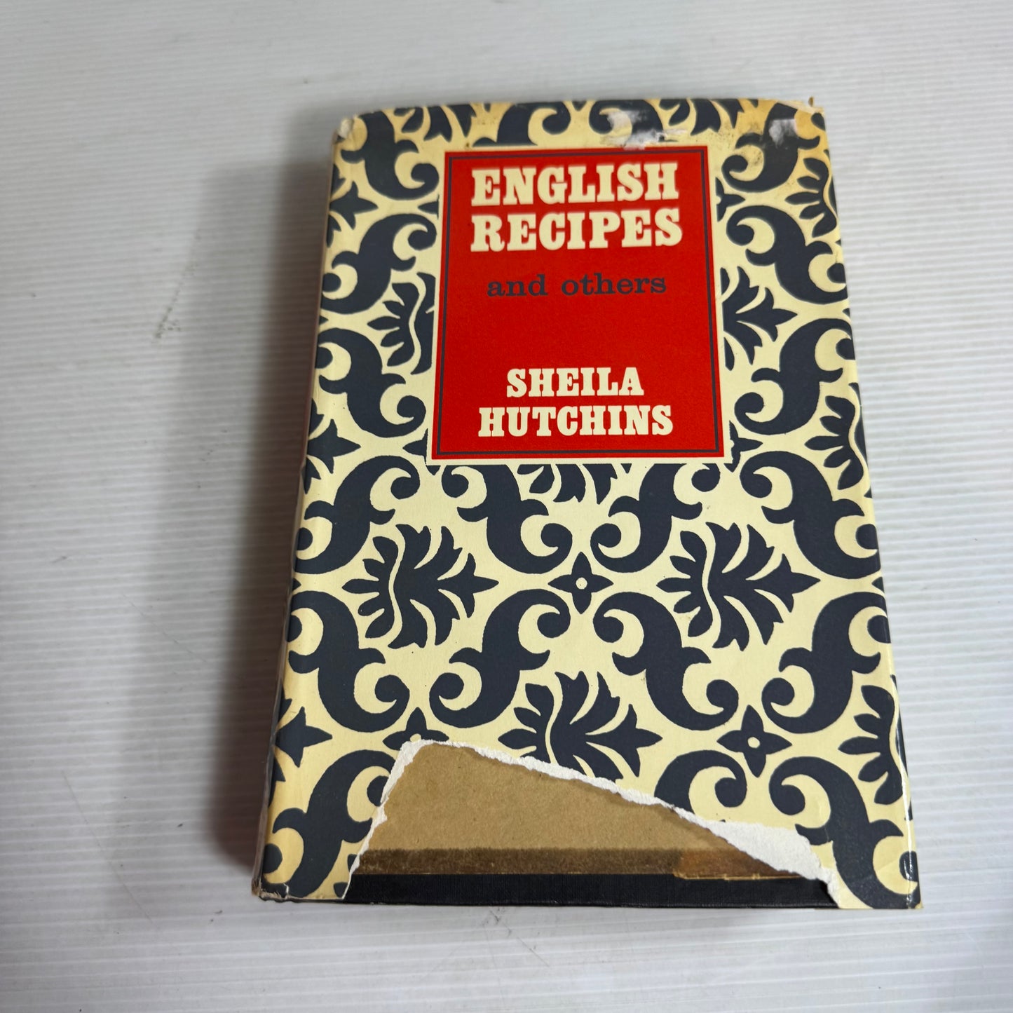 English Recipes and Others - Sheila Hutchins (Vintage 1967)