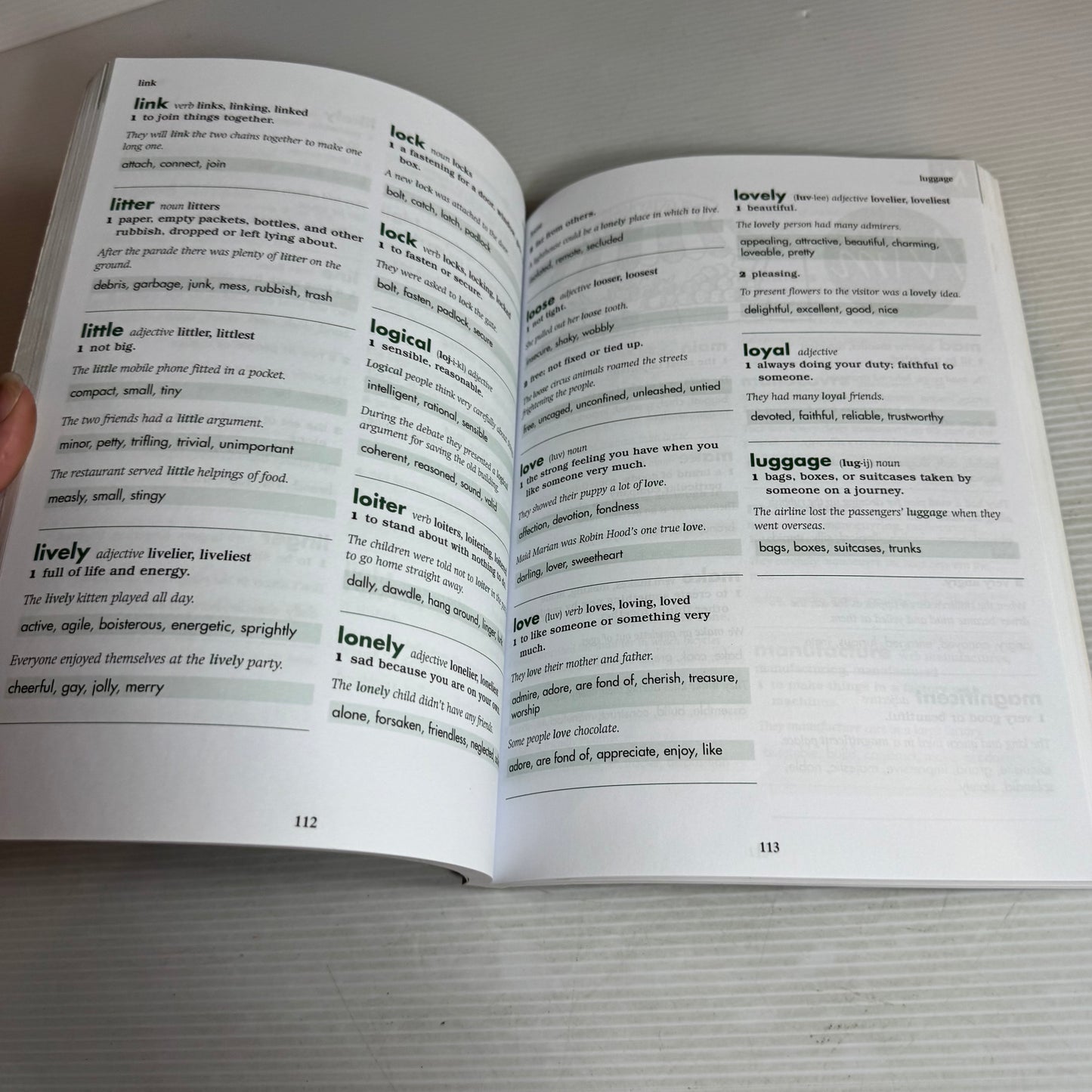 The New Zealand Junior Dictionary & Thesaurus - Oxford