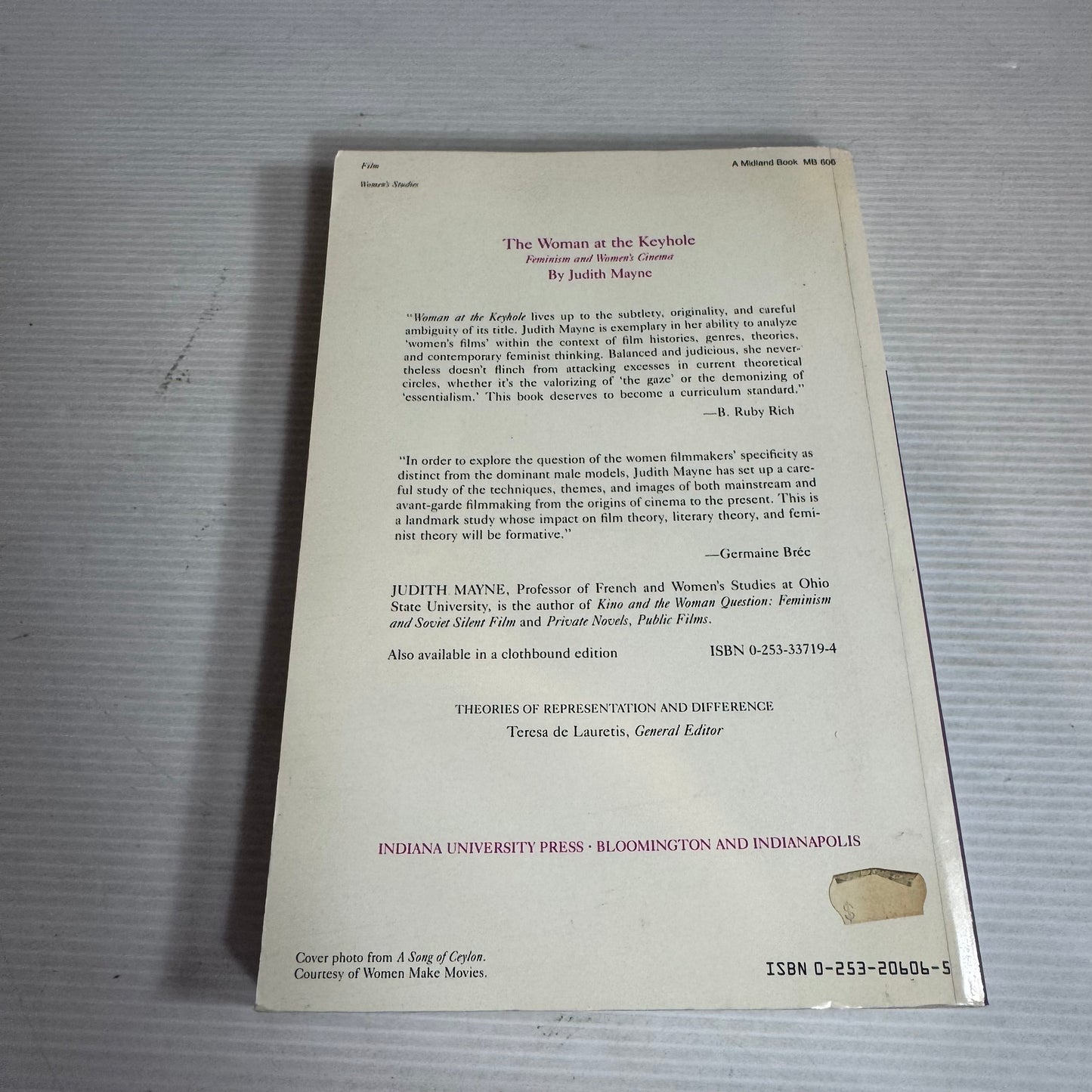 The Woman At The Keyhole : Feminism and Women's Cinema - Judith Mayne