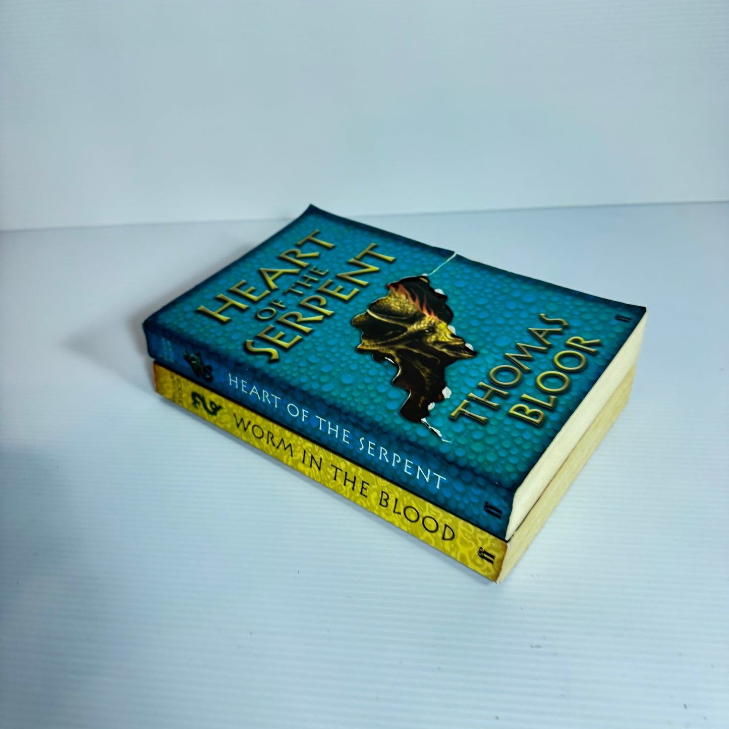 Thomas Bloor Book Bundle x 2 : Heart of the Serpent & Worm In The Blood (3075)