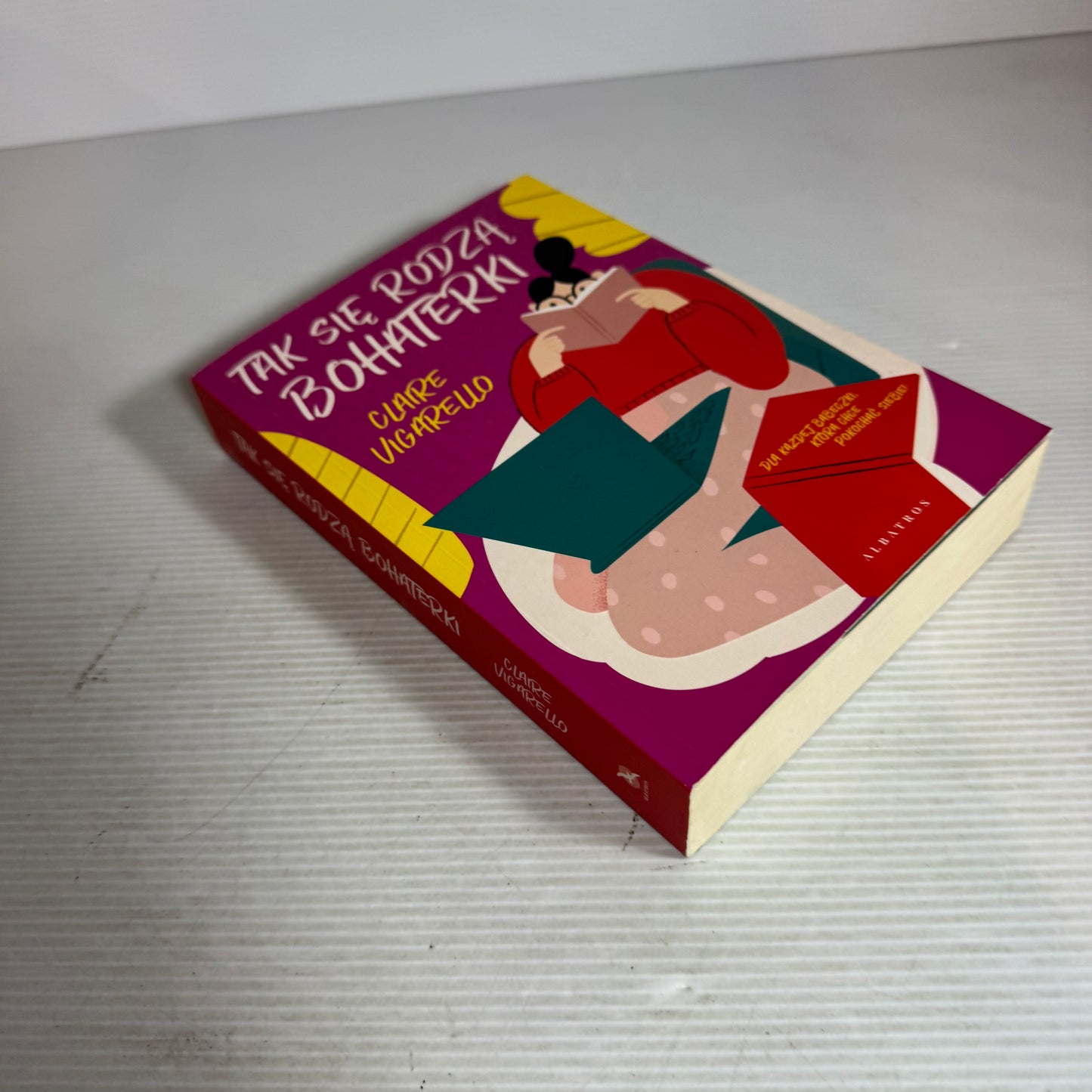 Tak Sie Rodza Bohaterki (This is How A Heroine Is Born) - Claire Vigarello Polish Language