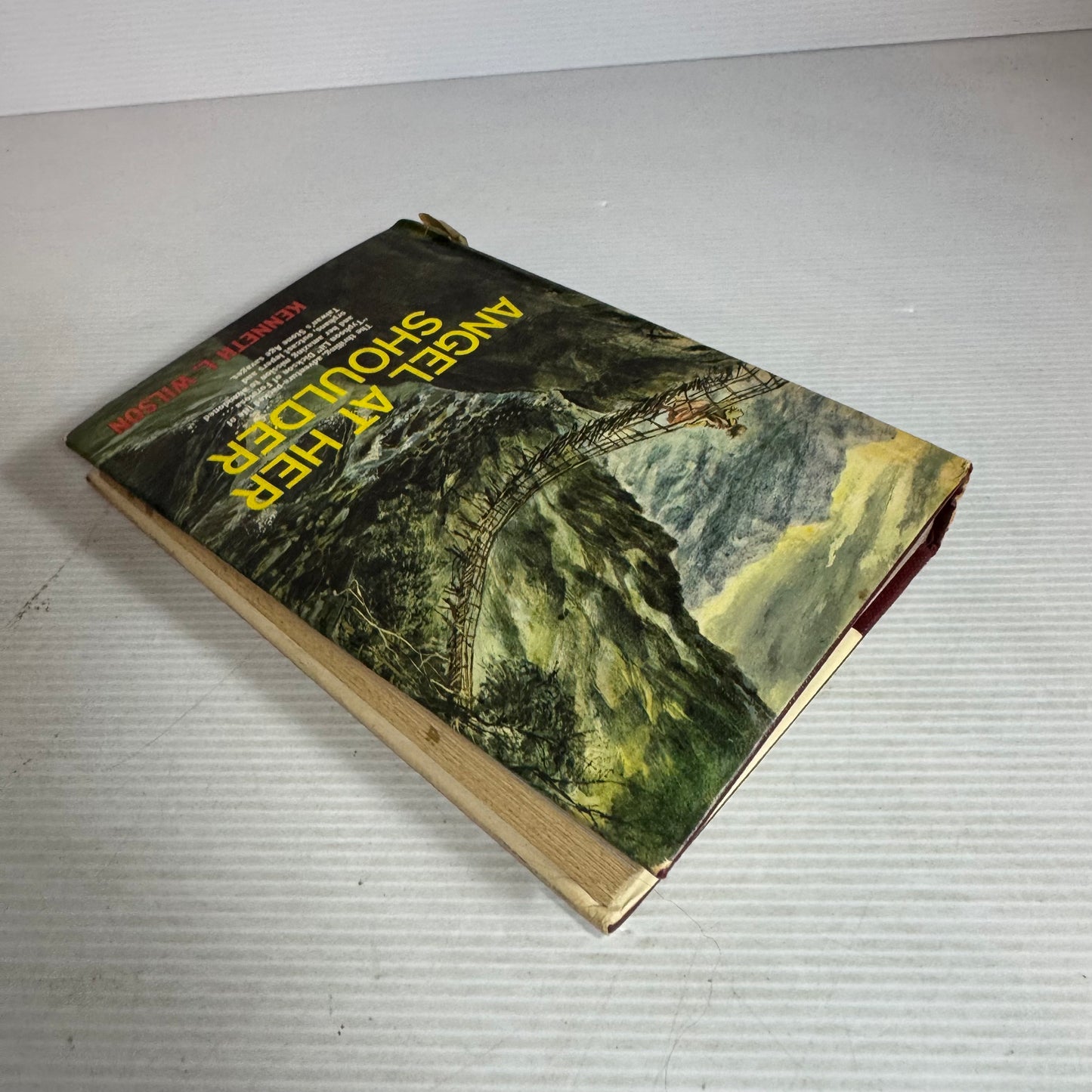 Angel At Her Shoulder - Kenneth L. Wilson (Vintage 1965)