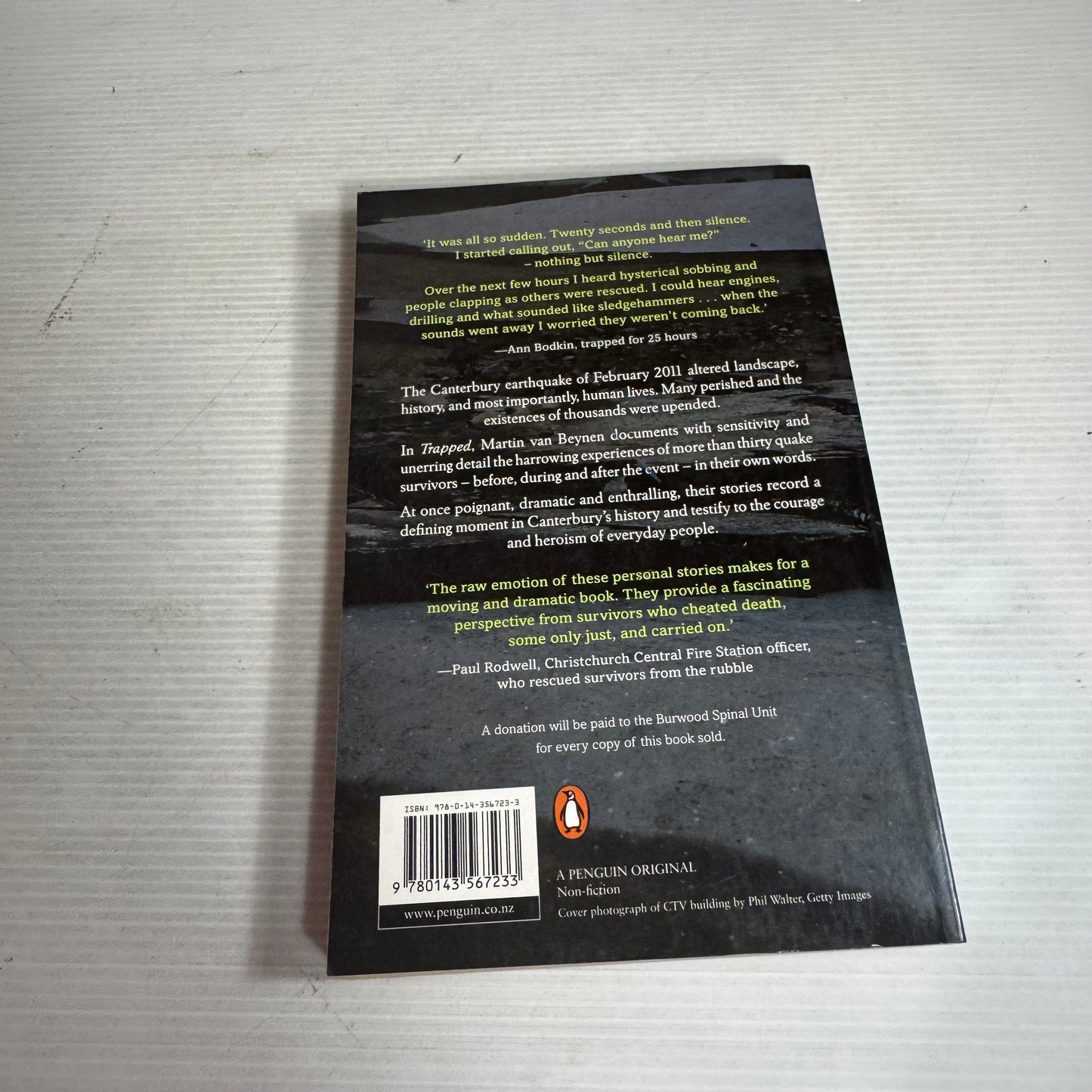 Trapped : Remarkable Stories of Survival From the 2011 Canterbury Earthquake - Martin Van Beynen