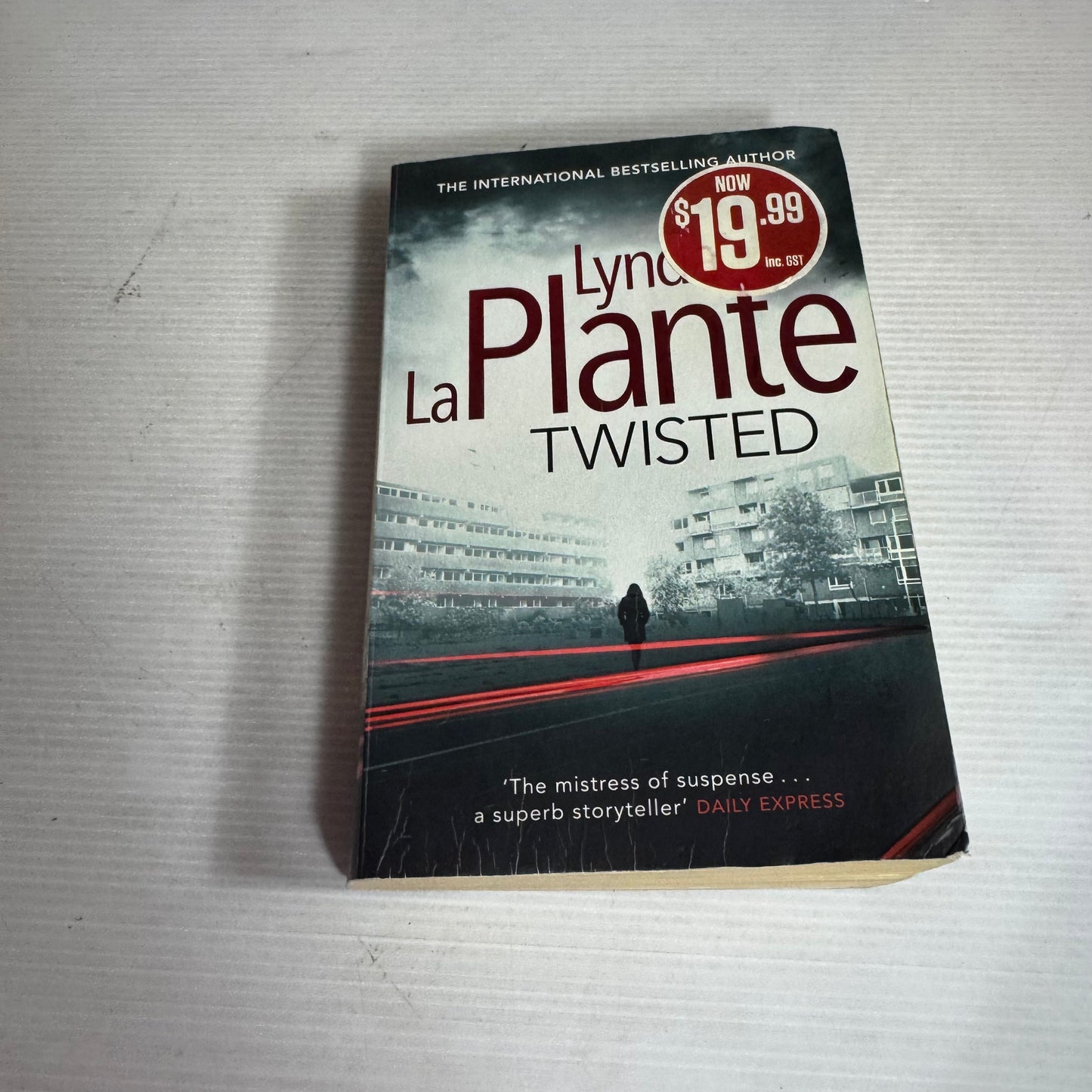 Twisted - Lynda La Plante