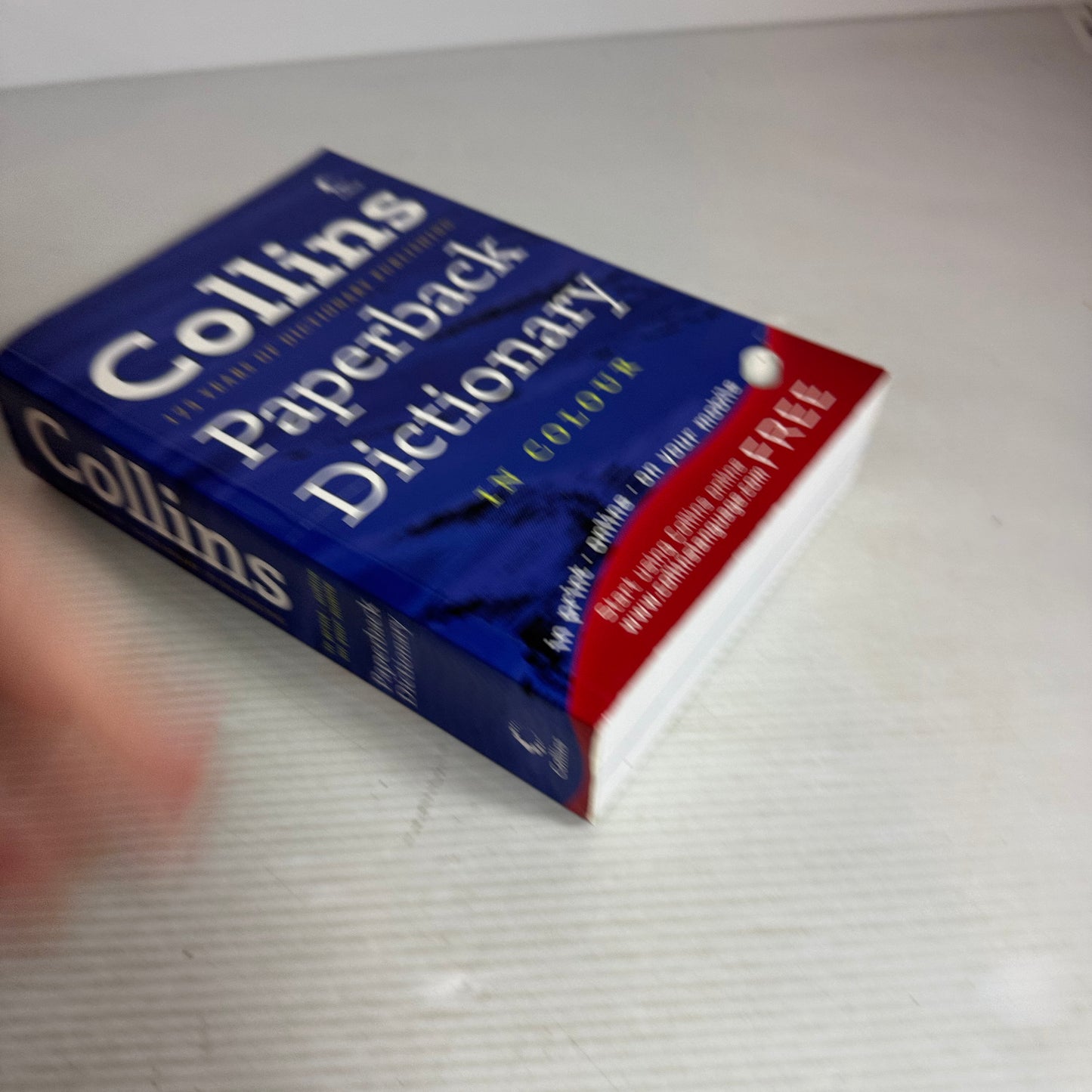 Colins Paperback Dictionary In Colour