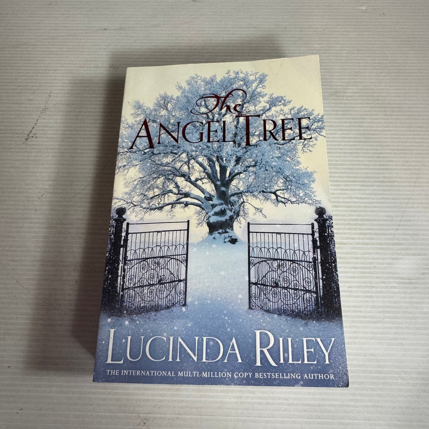 The Angel Tree - Lucinda Riley