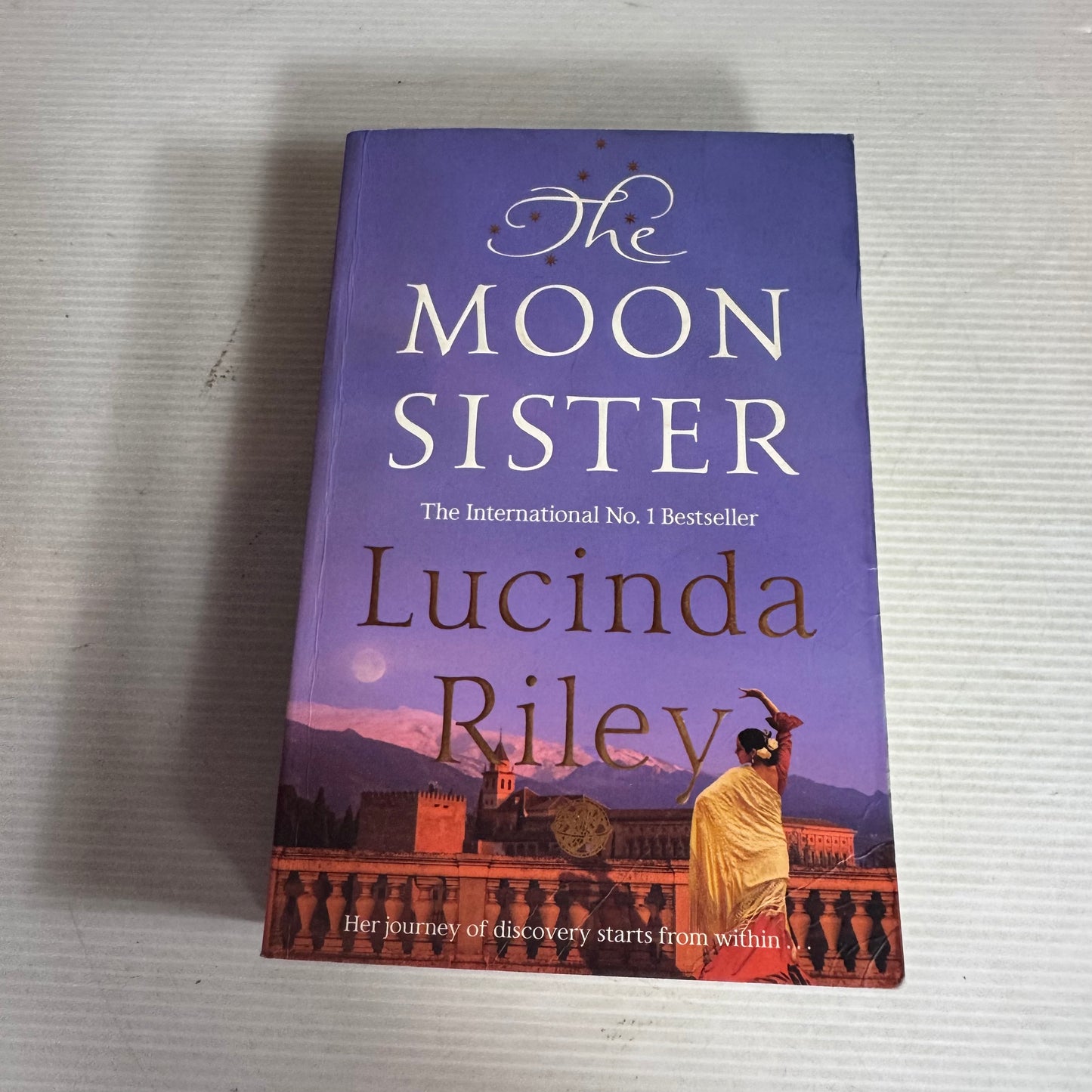 The Moon Sister - Lucinda Riley
