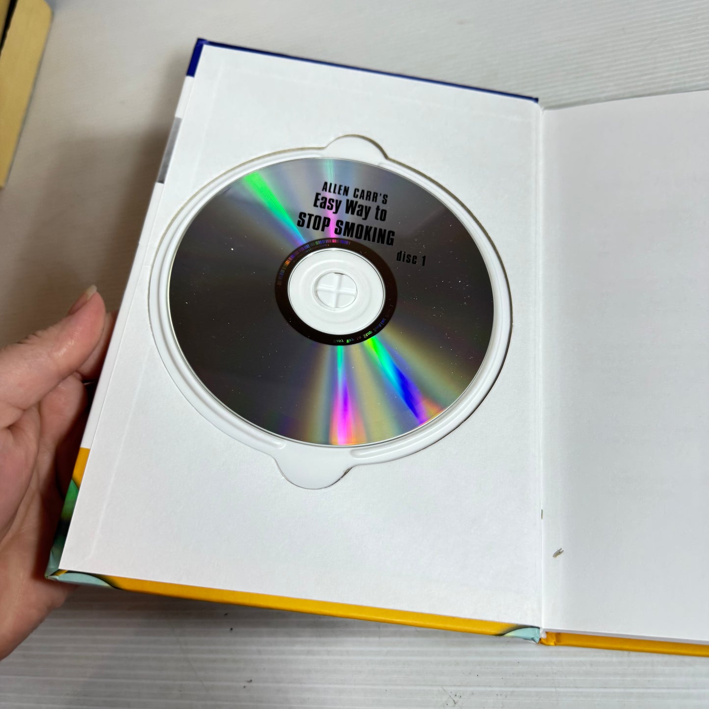 Easy Way To Stop Smoking - Allen Carr (2 x CDs Included)