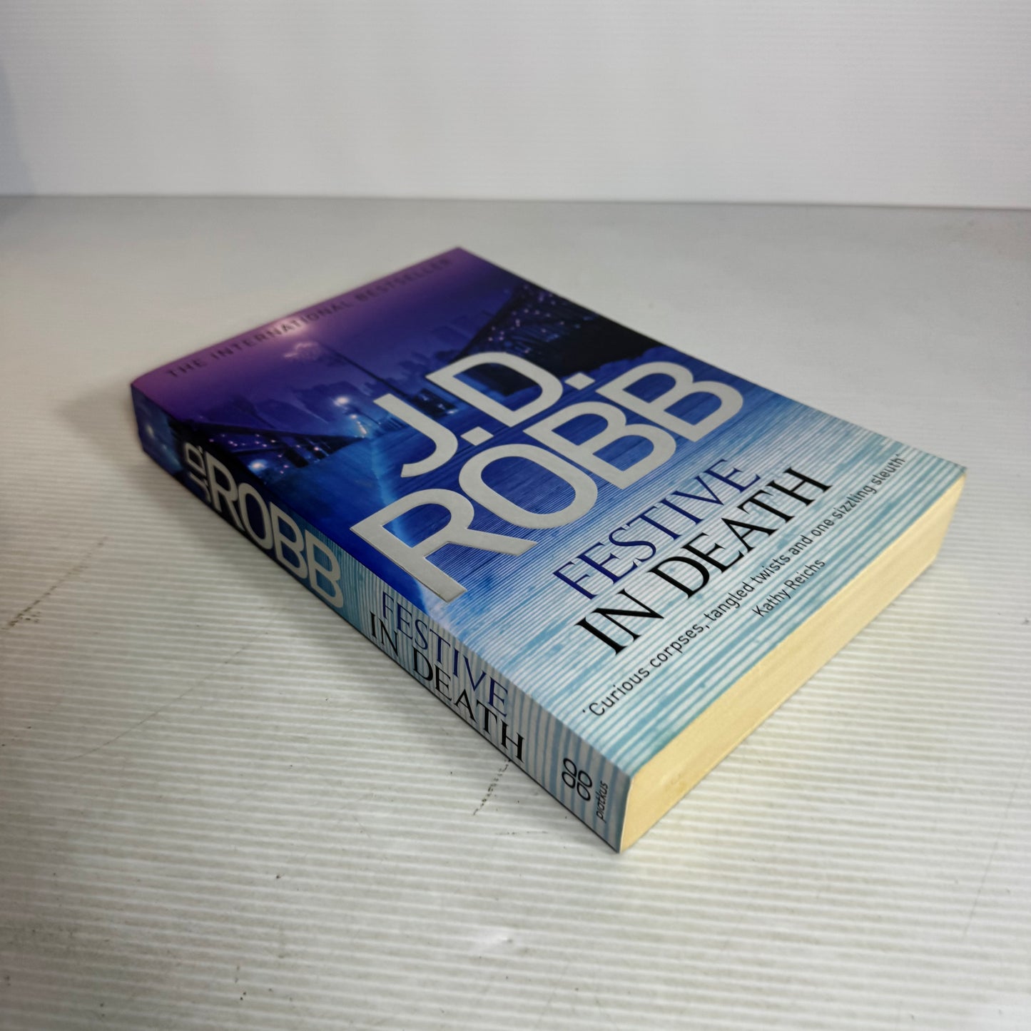 Festive in Death - J. D. Robb