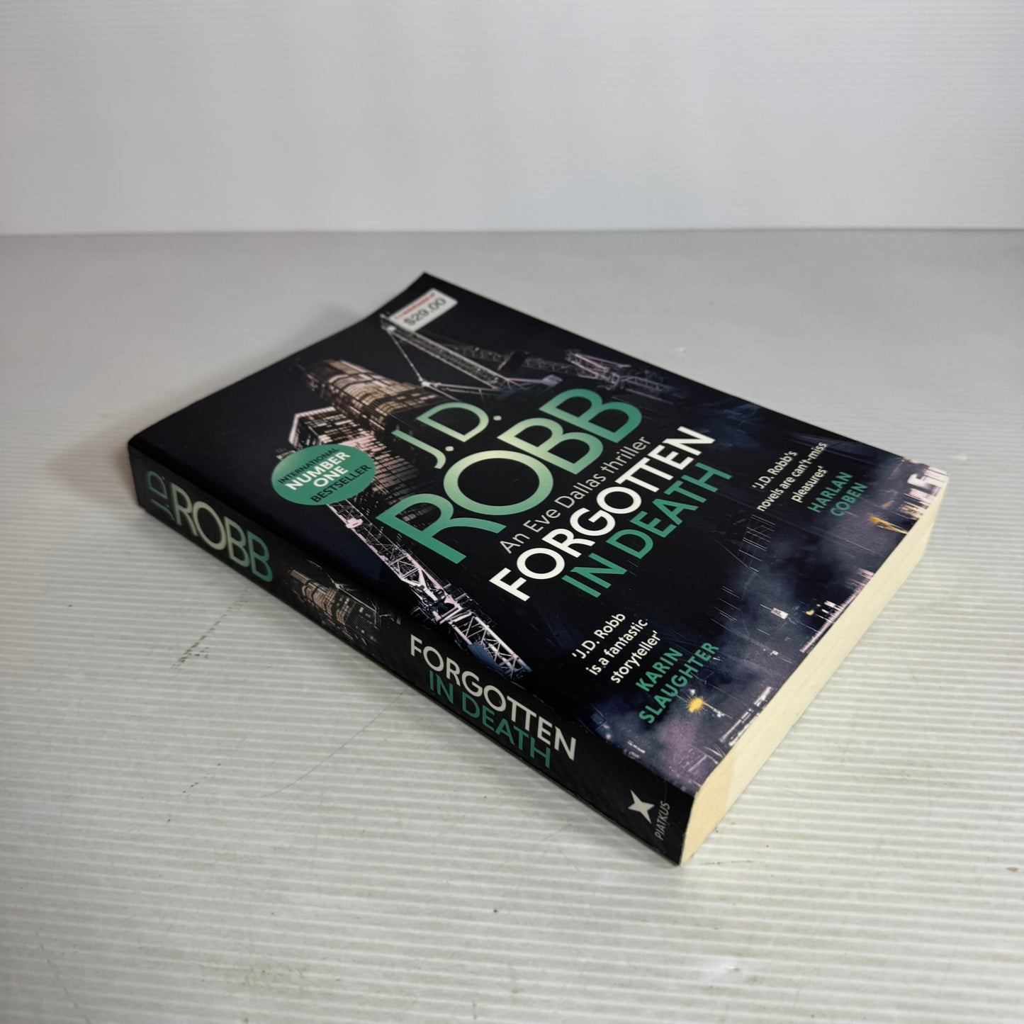 Forgotten in Death - J. D. Robb