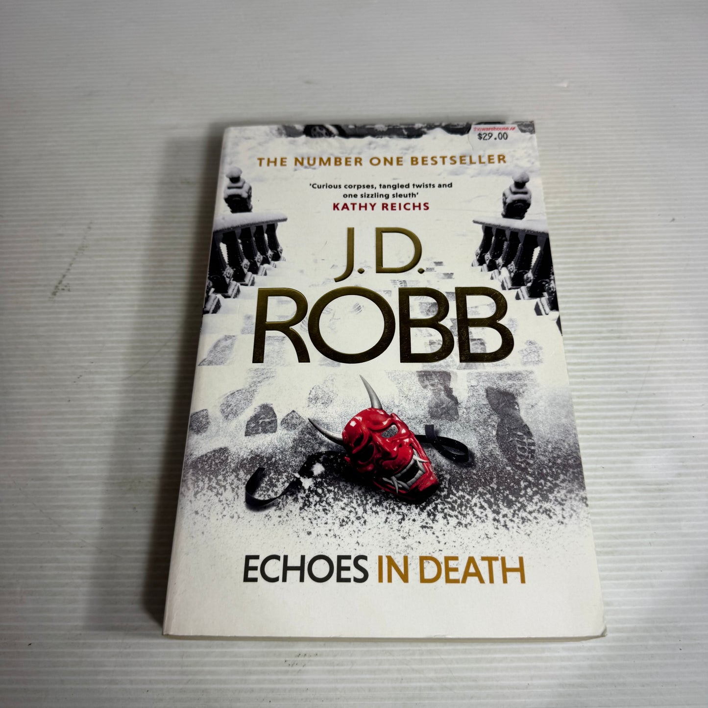 Echoes in Death - J. D. Robb