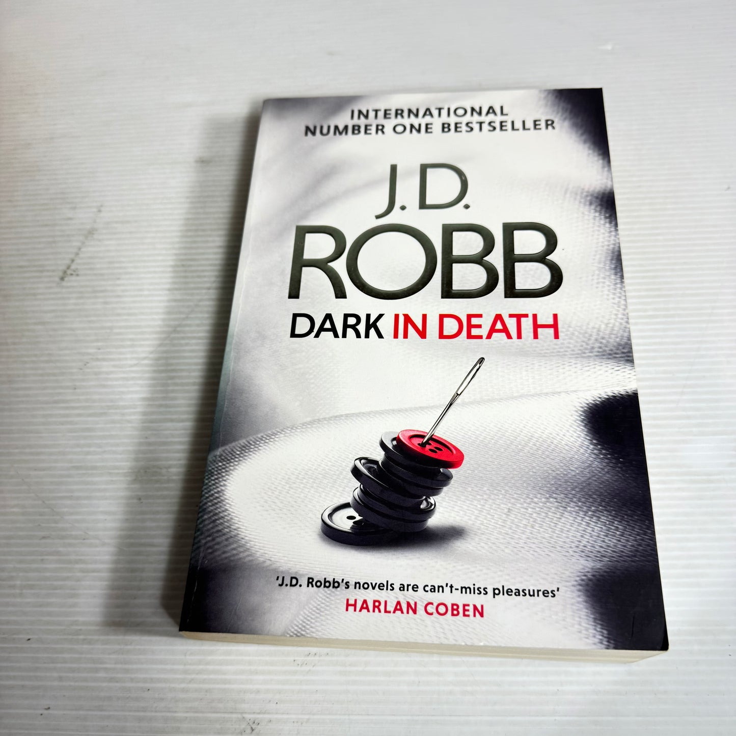 Dark in Death - J. D. Robb
