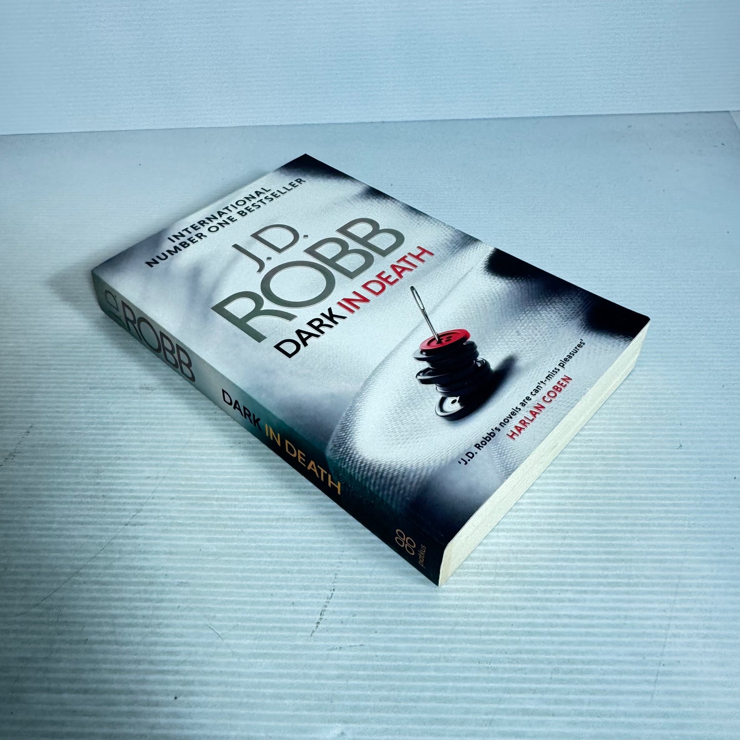 Dark in Death - J. D. Robb