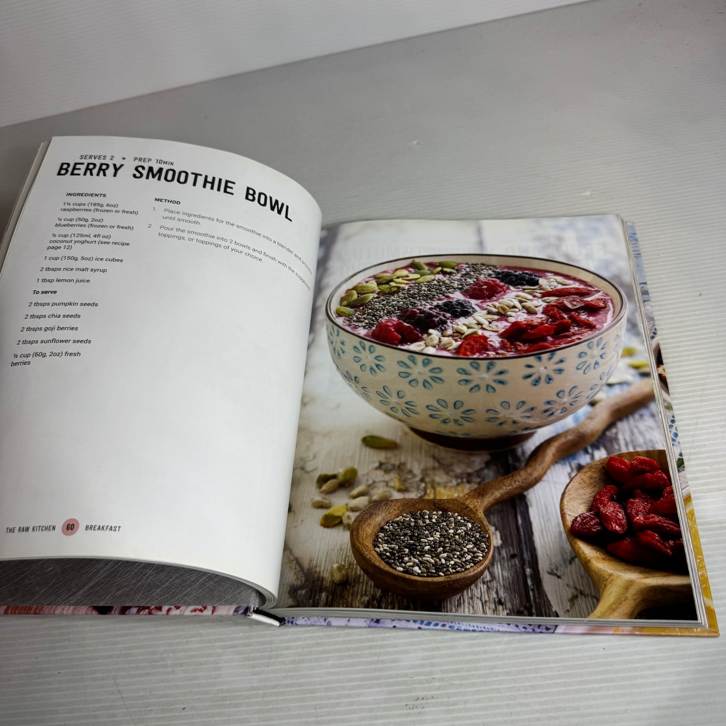 The Raw Kitchen : 150 Great Recipes