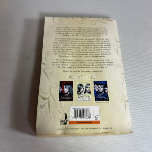 The Golden Lily : A Bloodlines Novel - Rachelle Mead