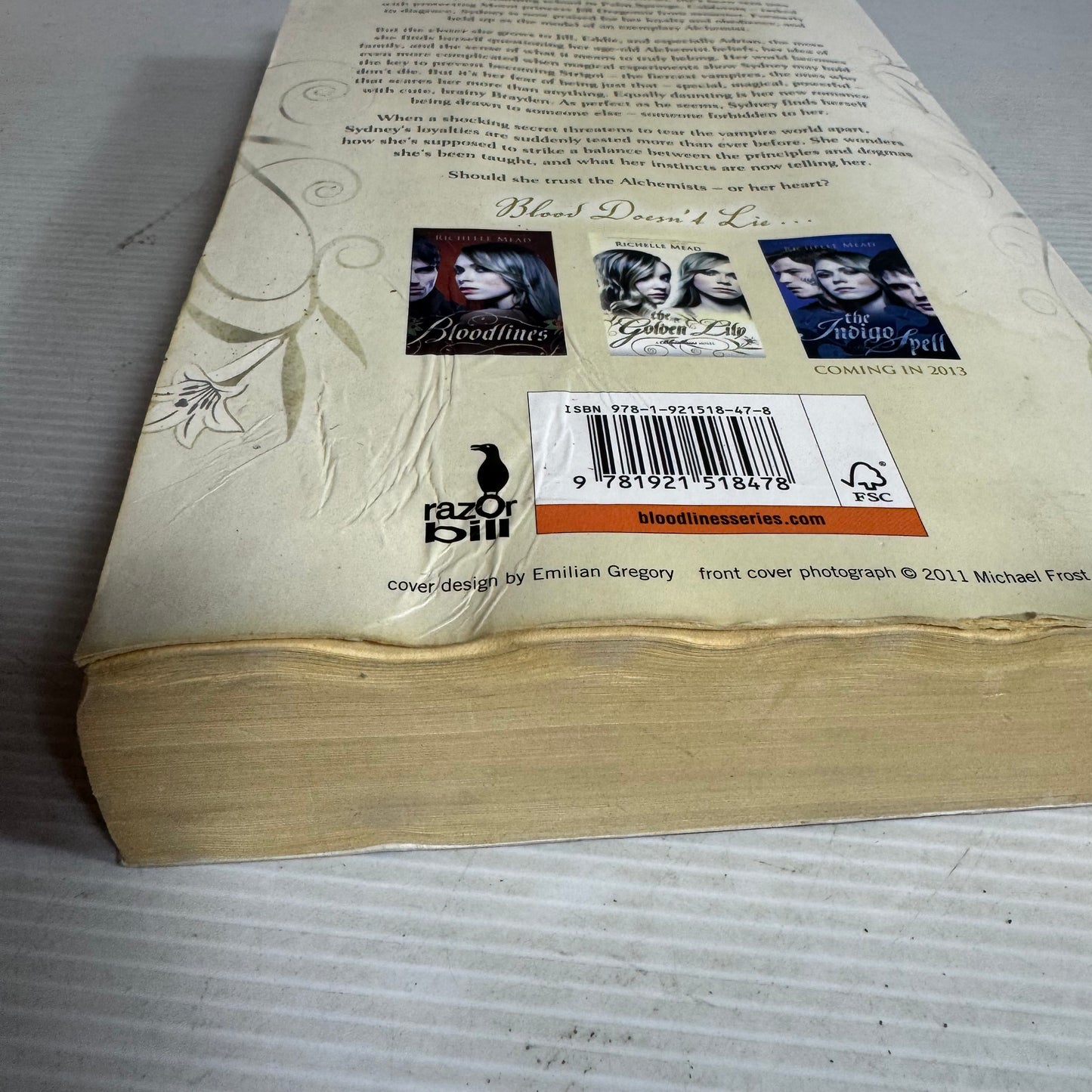 The Golden Lily : A Bloodlines Novel - Rachelle Mead
