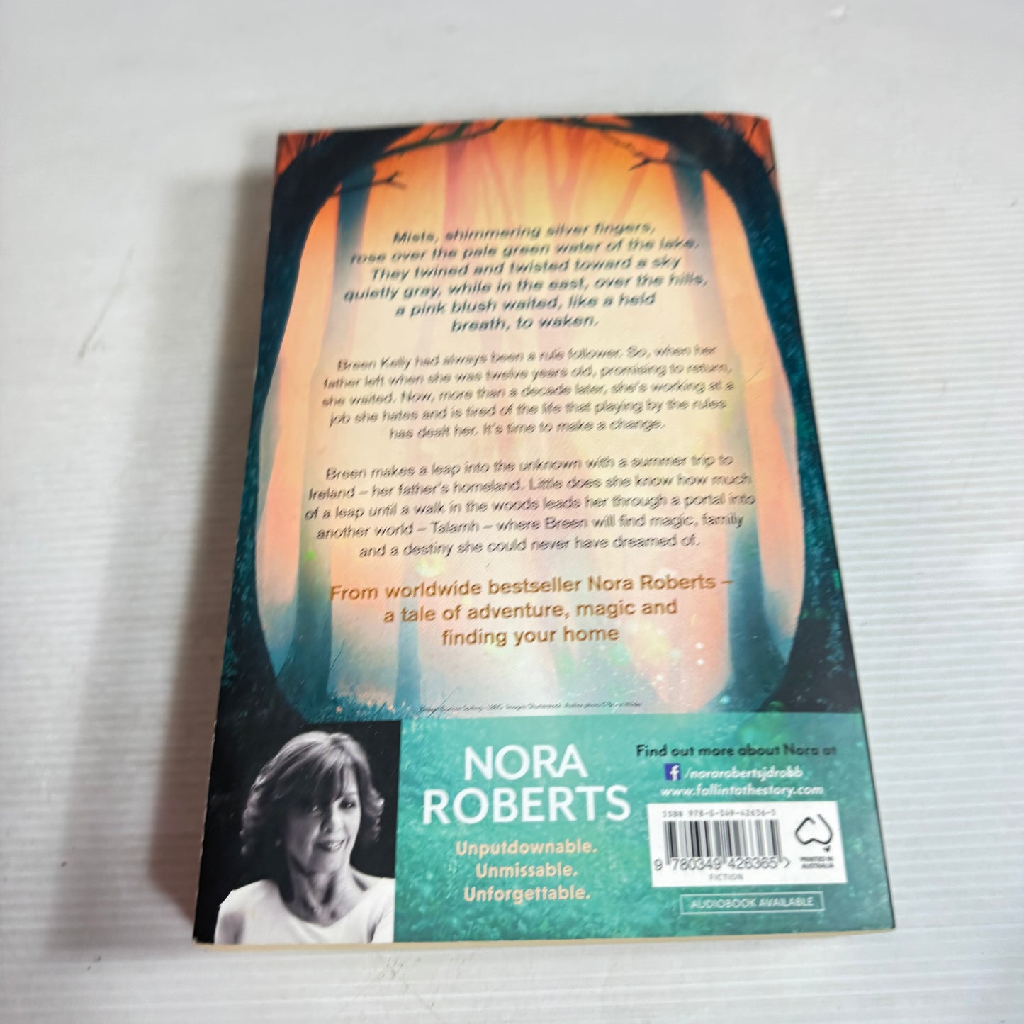 The Awakening - Nora Roberts