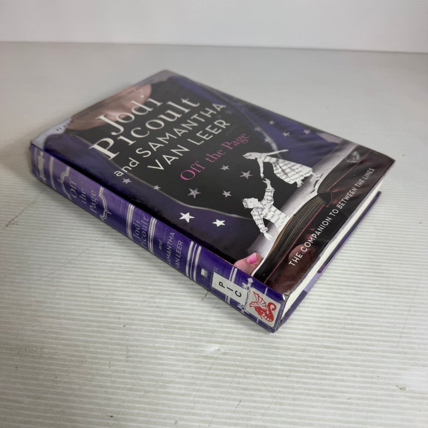 Off The Page - Jodi Picoult and Samantha Van Leer