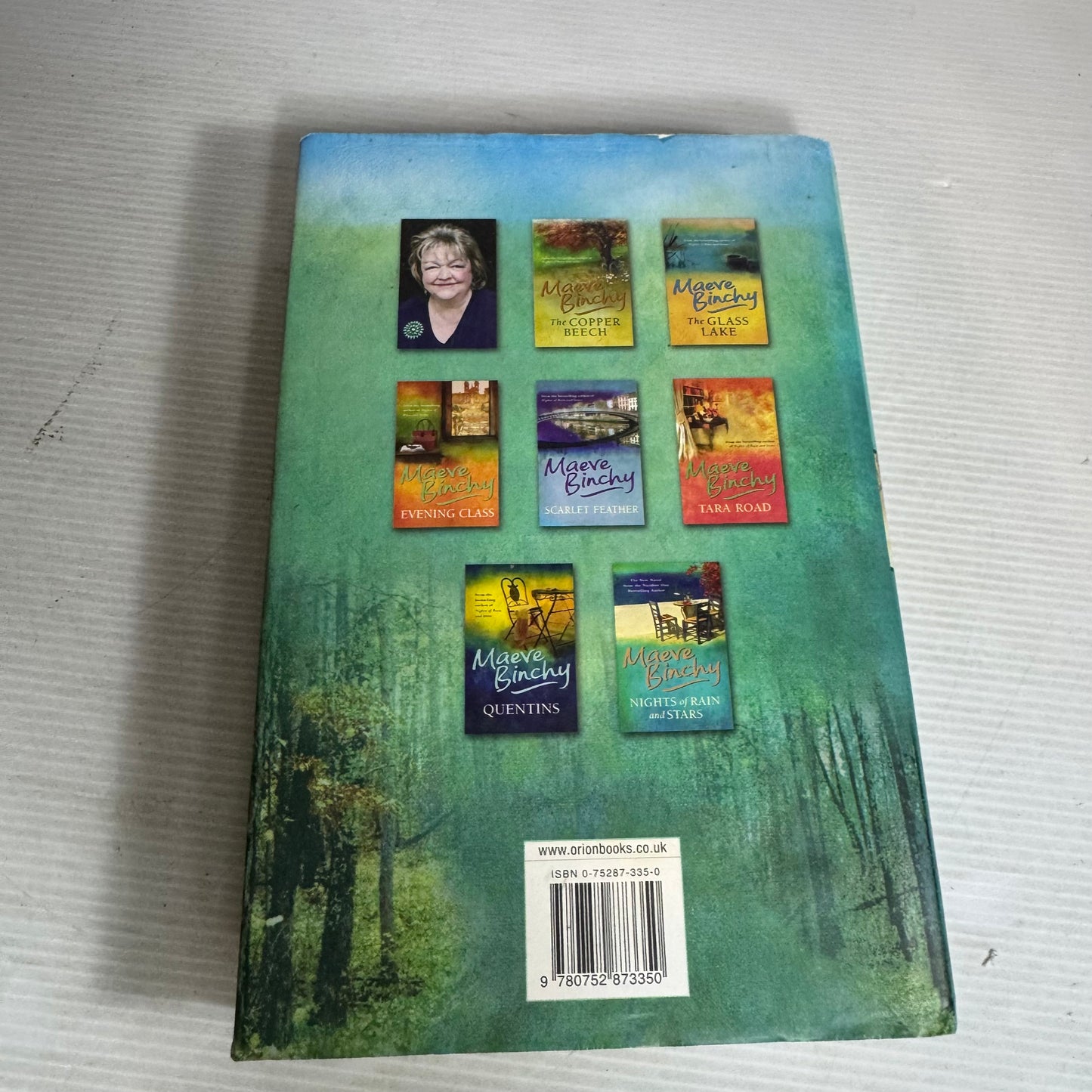 Whitehorn Woods - Maeve Binchy