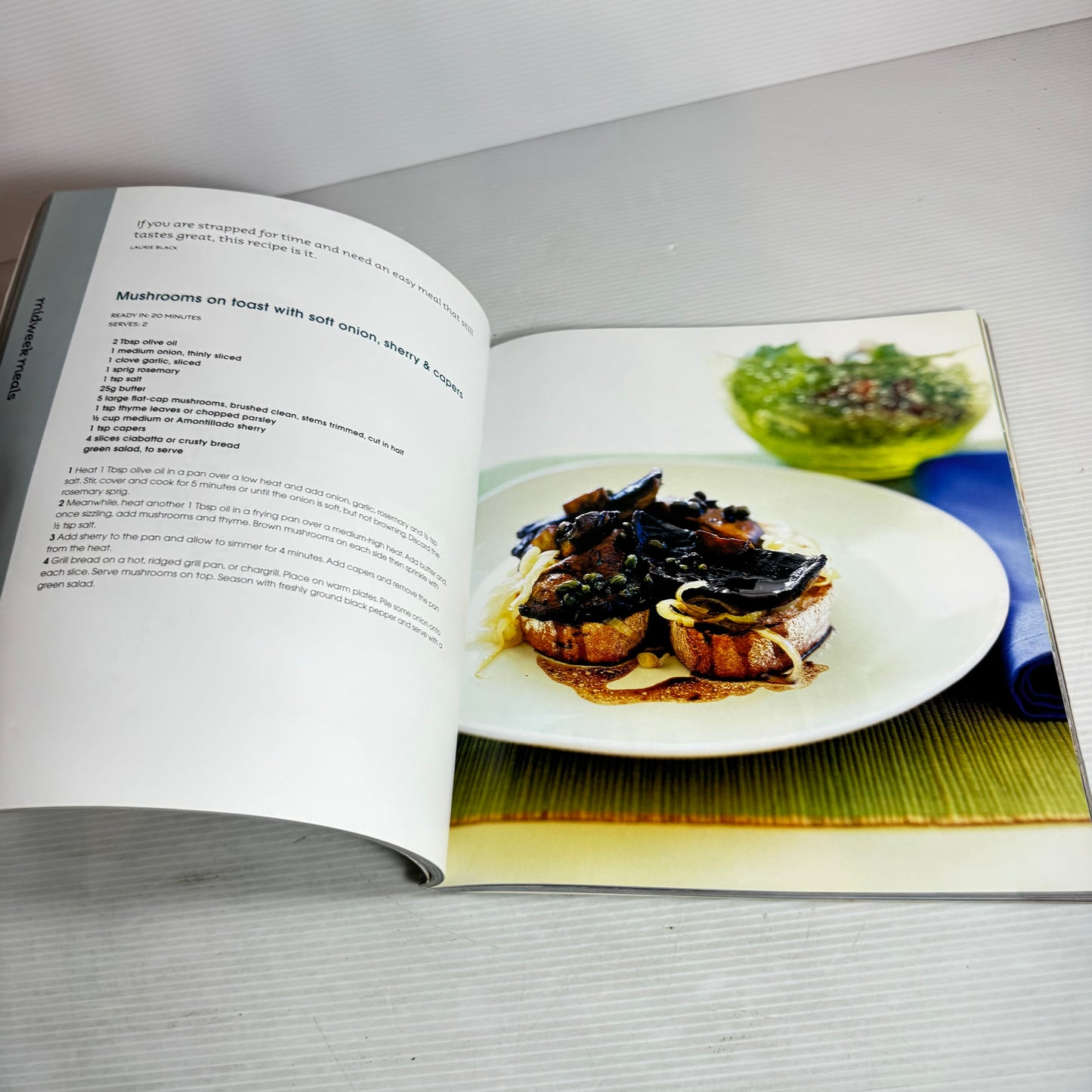 New Zealand Cookbook Bundle x 3 : Everyday Epicurean - Catherine Bell, Combined - St Margaret's College & Christ's College, Taste Favourites - Allyson Grofton, Jennifer Yee, Laurie Black, Tracey Sunderland (2943)