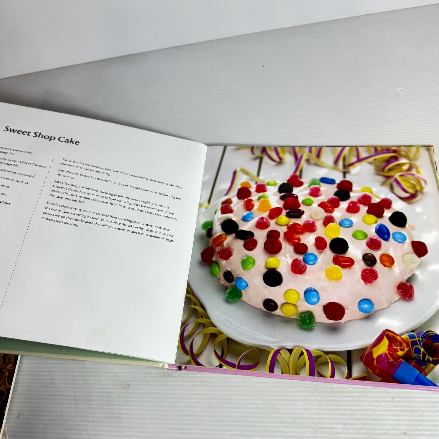 Birthday Party Cookbook Bundle x 3 : The Australian Women's Weekly Little Party Books Fairytale, Kids' Party Food - Family Circle, Birthday Cakes (3043)