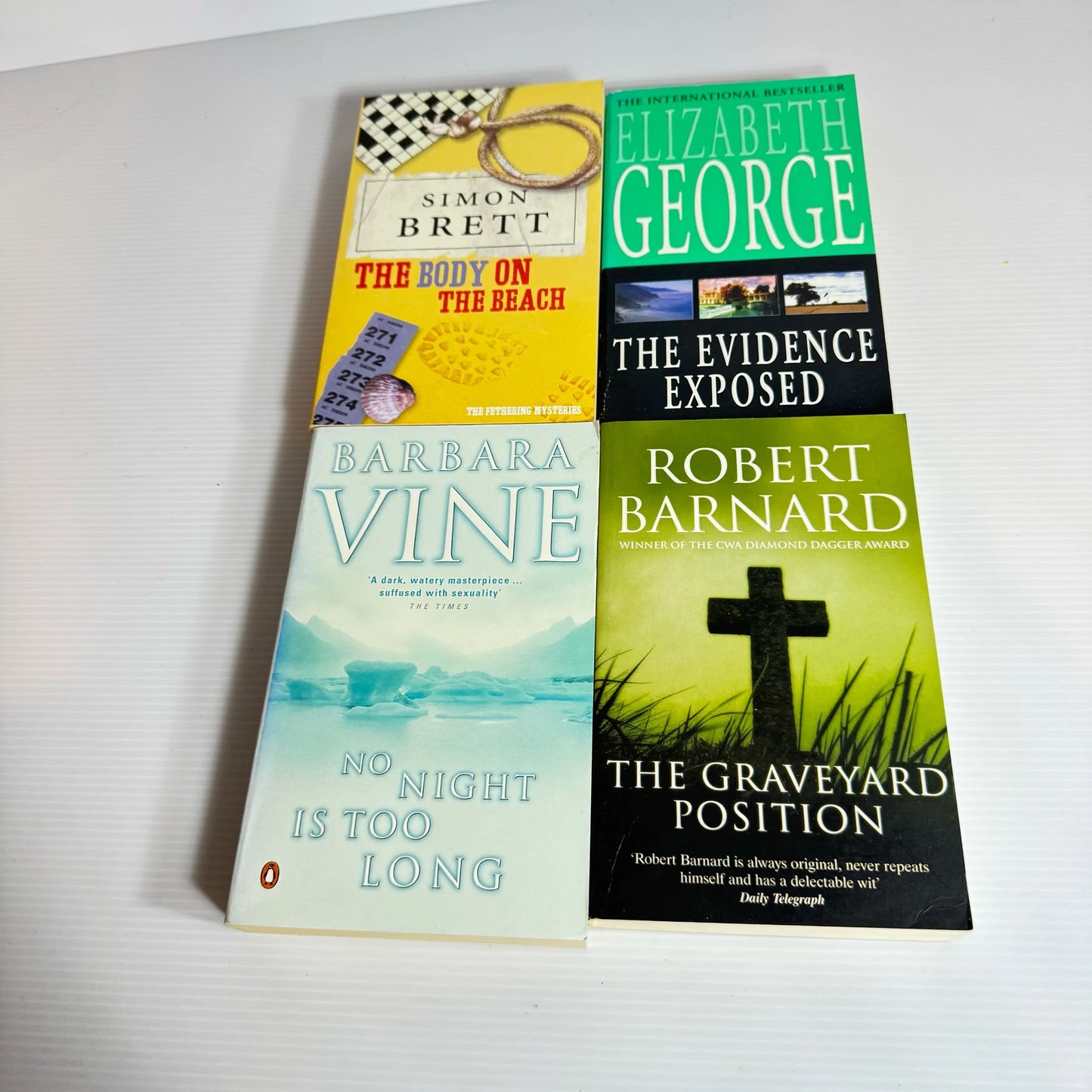 Crime/Mystery Book Bundle x 4 Books : Various Authors (135)